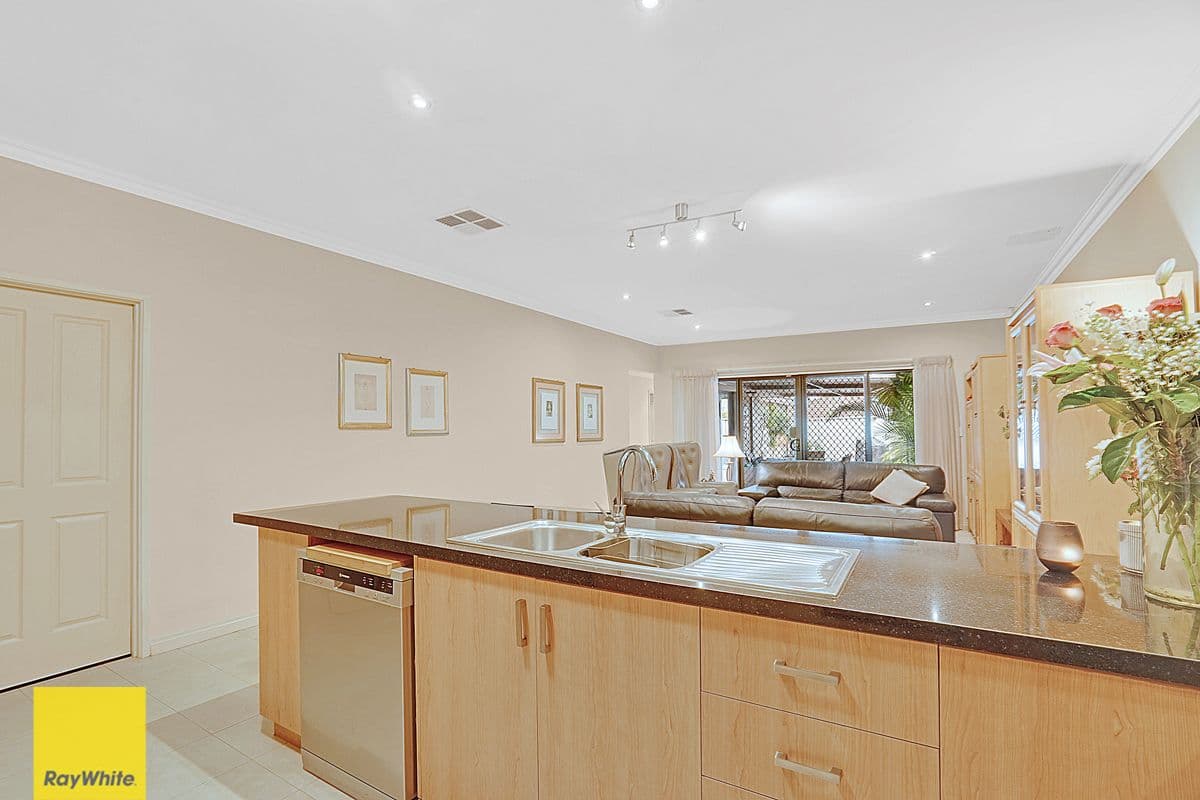 64 Surrey Street, Dianella WA 6059, Dianella - Thumbnail 7