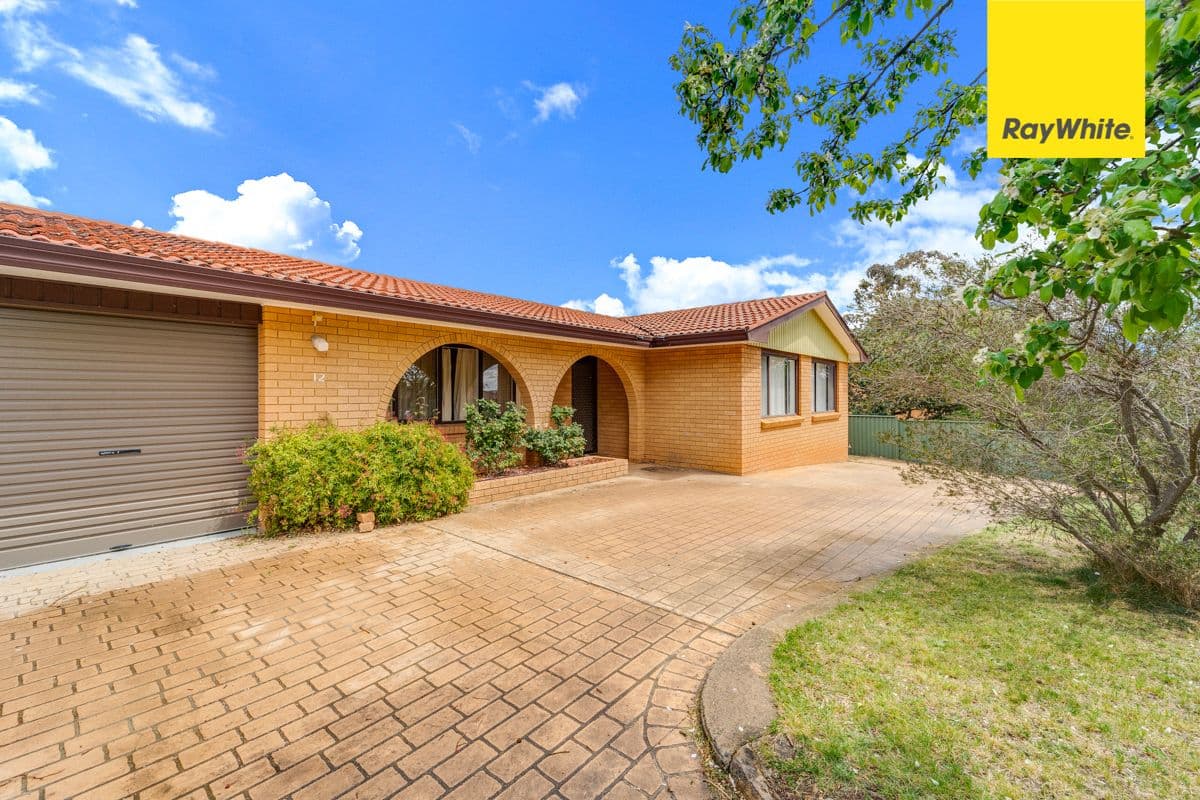 12 Spigl Street, Giralang ACT 2617, Giralang - Image 1