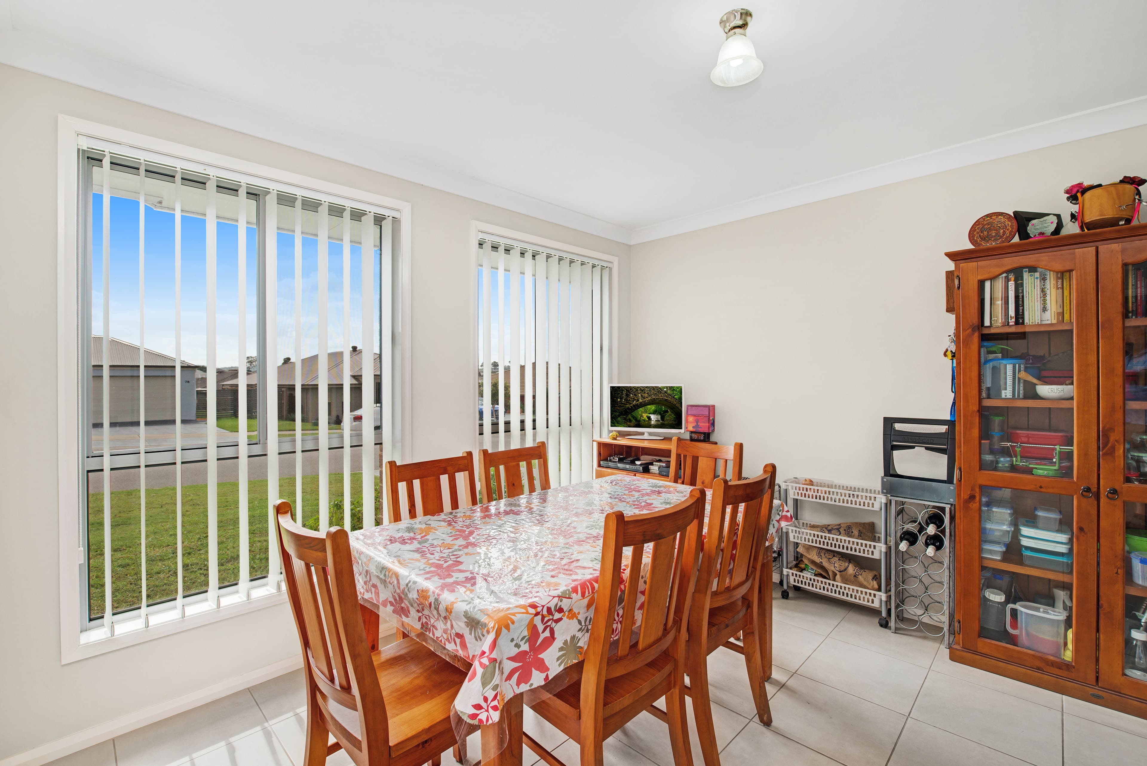 75 Redgum Circuit, Aberglasslyn NSW 2320, Aberglasslyn - Thumbnail 3