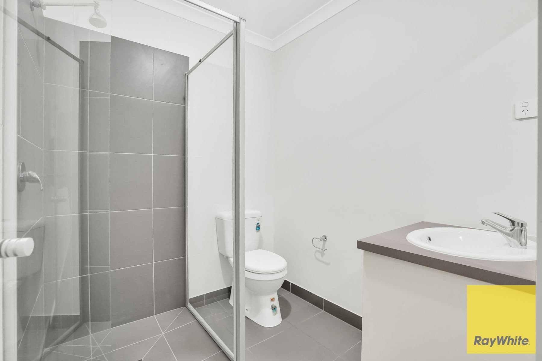 44 Gilded Road, Werribee VIC 3030, Werribee - Thumbnail 5