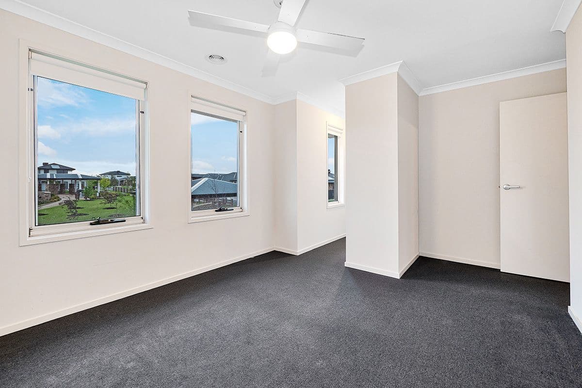 6 Honeybrook Lane, Clyde VIC 3978, Clyde - Thumbnail 4