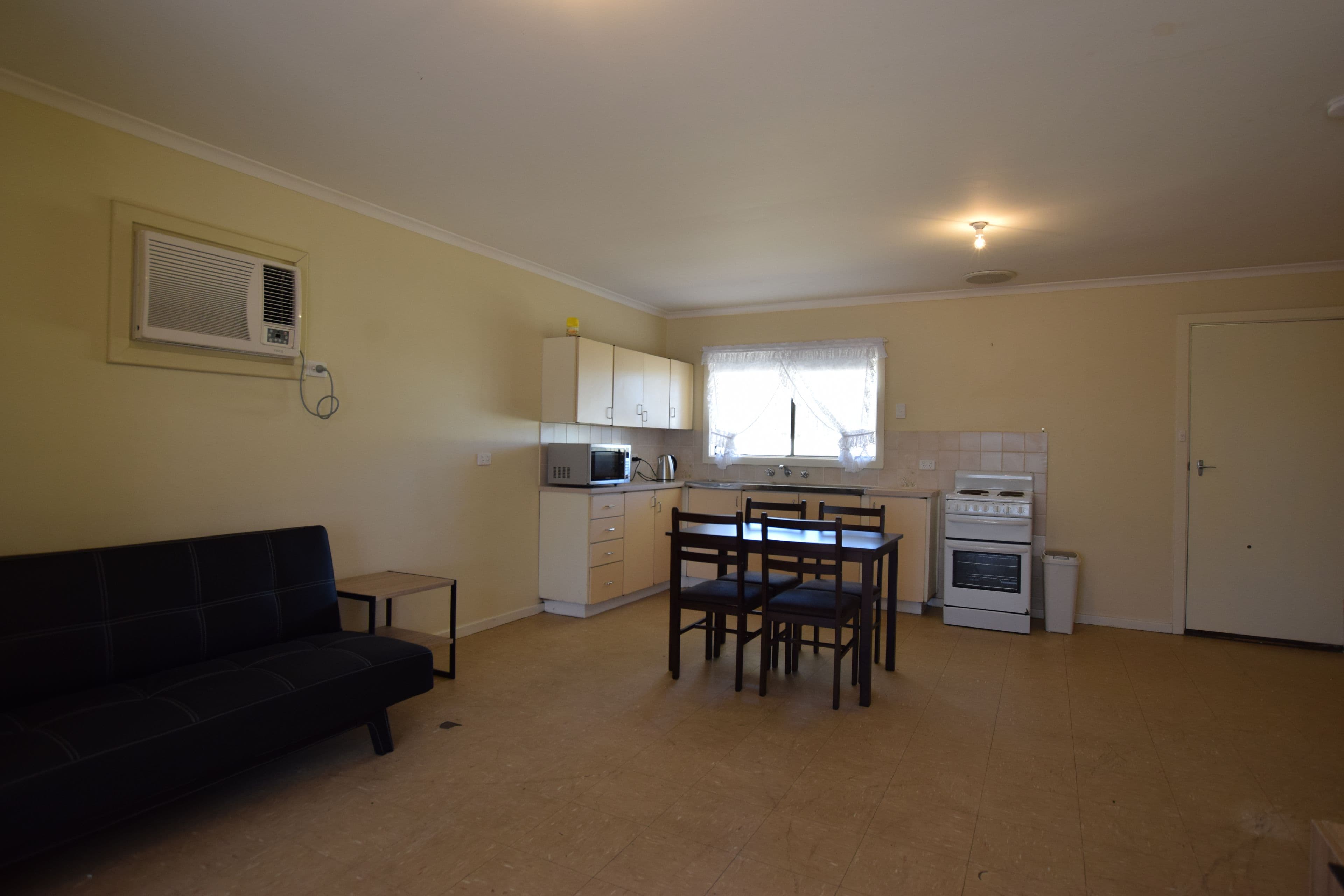 Unit 2 42 Tassie Street, Port Augusta SA 5700, Port Augusta - Thumbnail 2