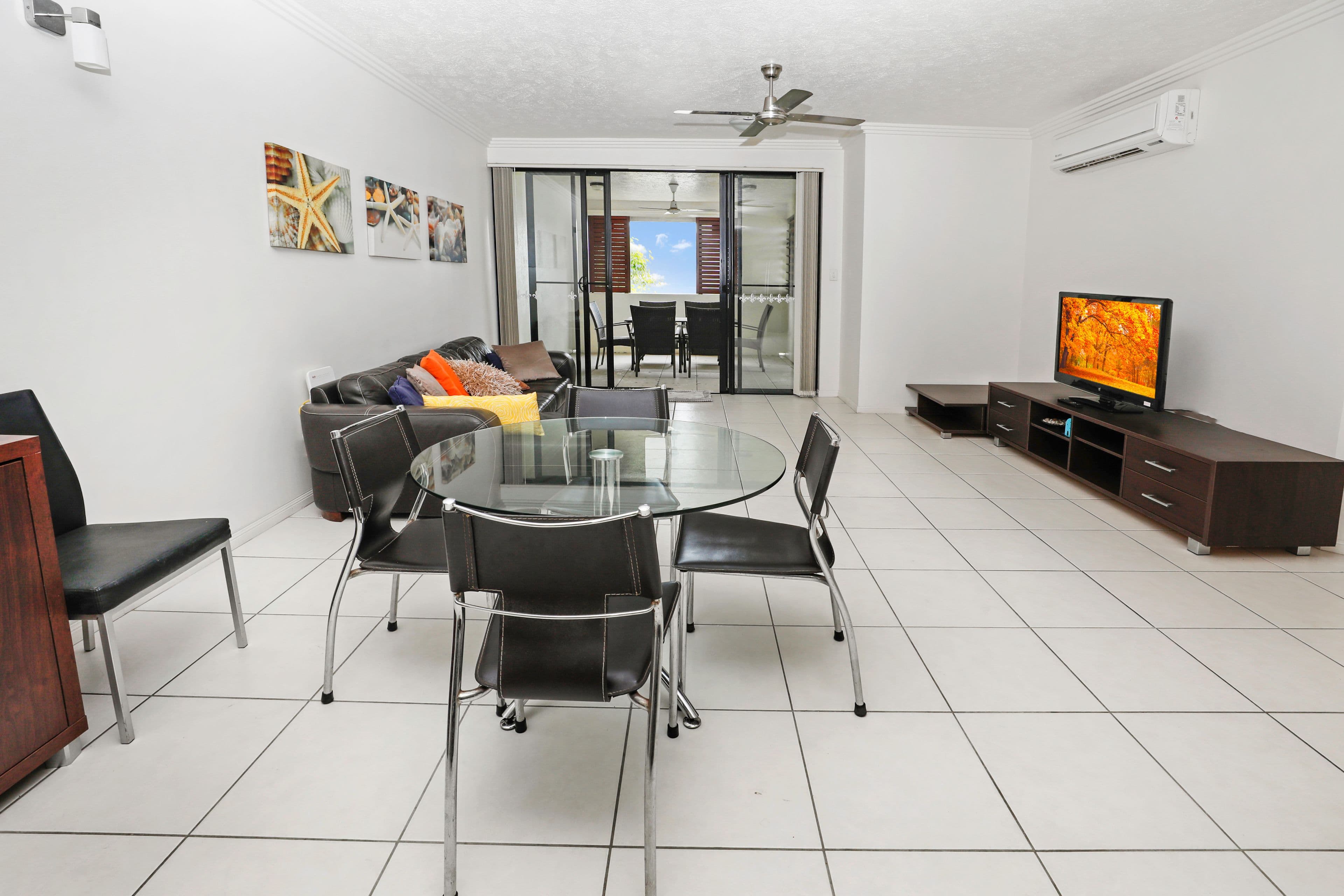 136 Buchan Street, Bungalow QLD 4870, Bungalow - Thumbnail 4