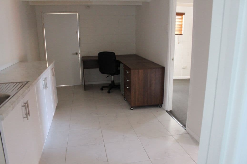 13 Yukana Street, Boyne Island QLD 4680, Boyne Island - Thumbnail 5