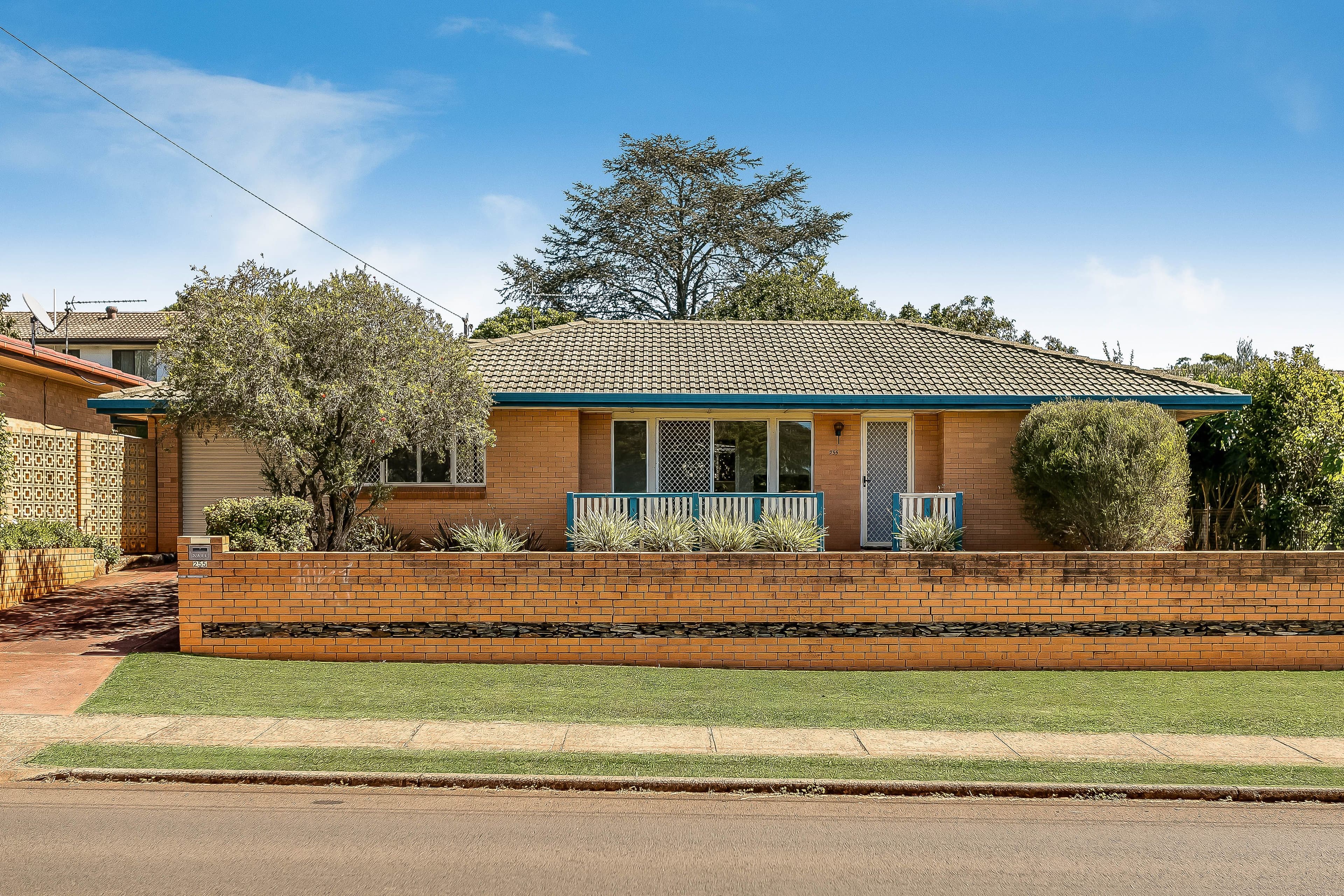 255 Mackenzie Street, Centenary Heights QLD 4350, Centenary Heights - Thumbnail 2