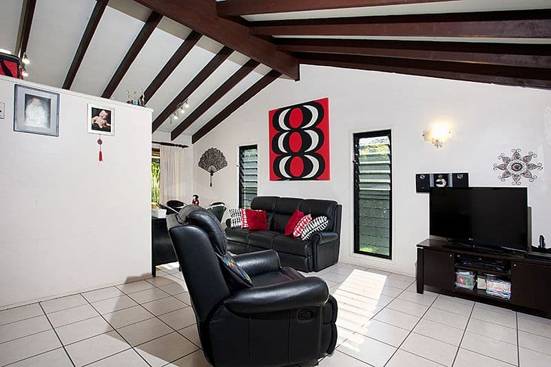 317 Cliveden Avenue, Oxley QLD 4075, Oxley - Thumbnail 4