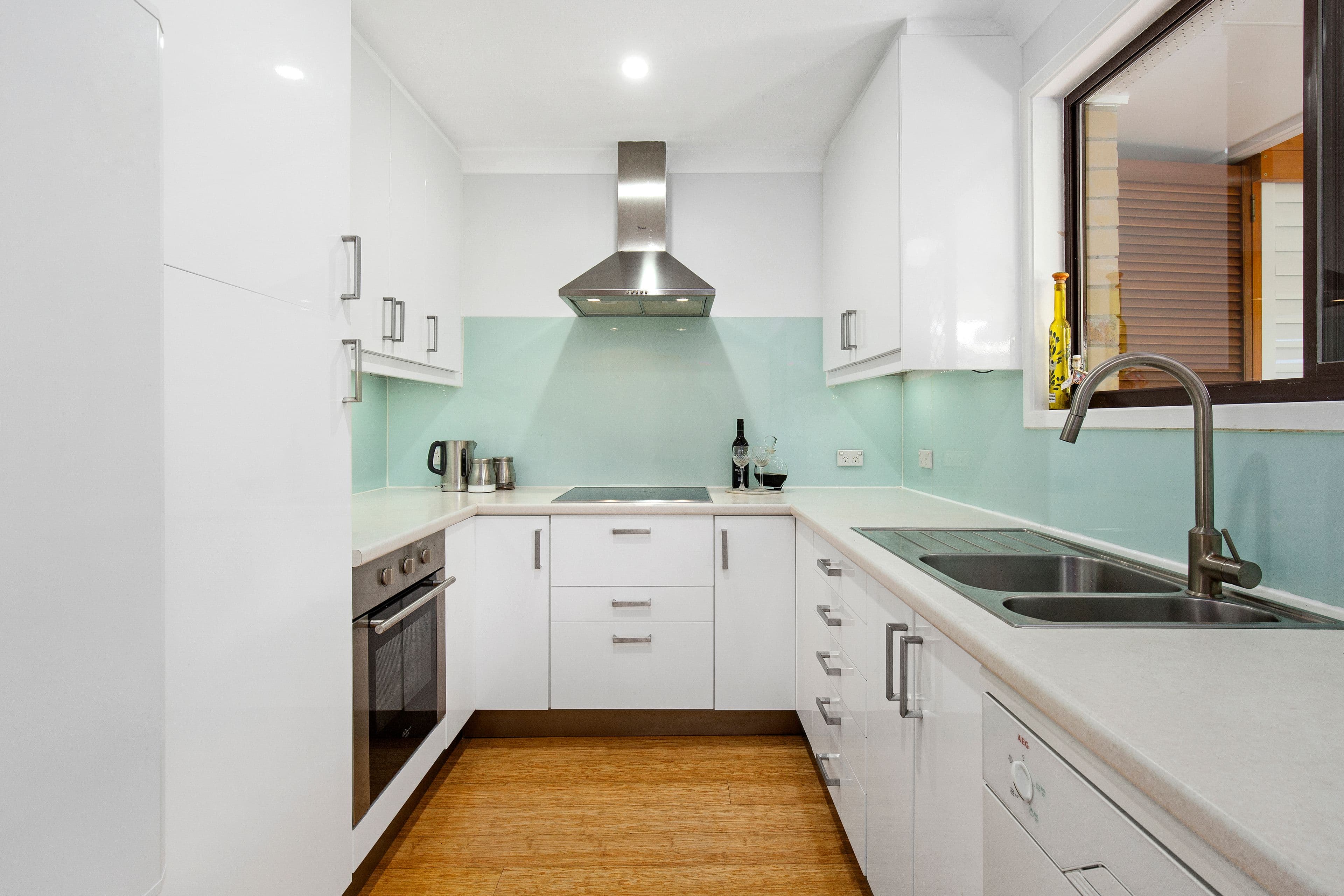 7 Peewee Place, Burleigh Waters QLD 4220, Burleigh Waters - Thumbnail 2