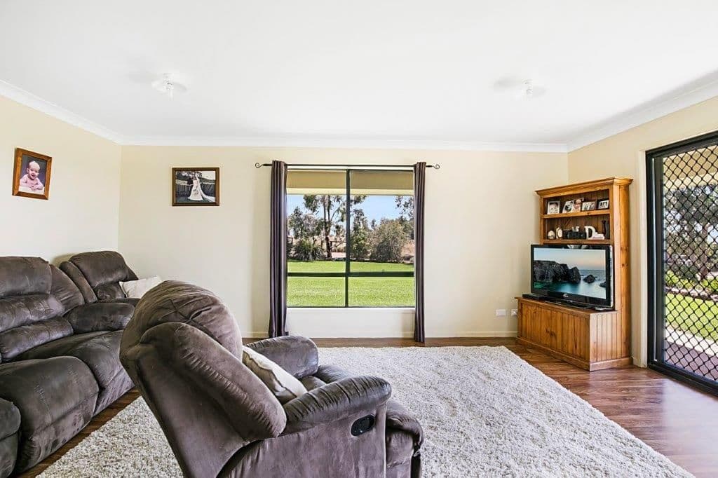 235 Oakey Crosshill Road, Oakey QLD 4401, Oakey - Thumbnail 6
