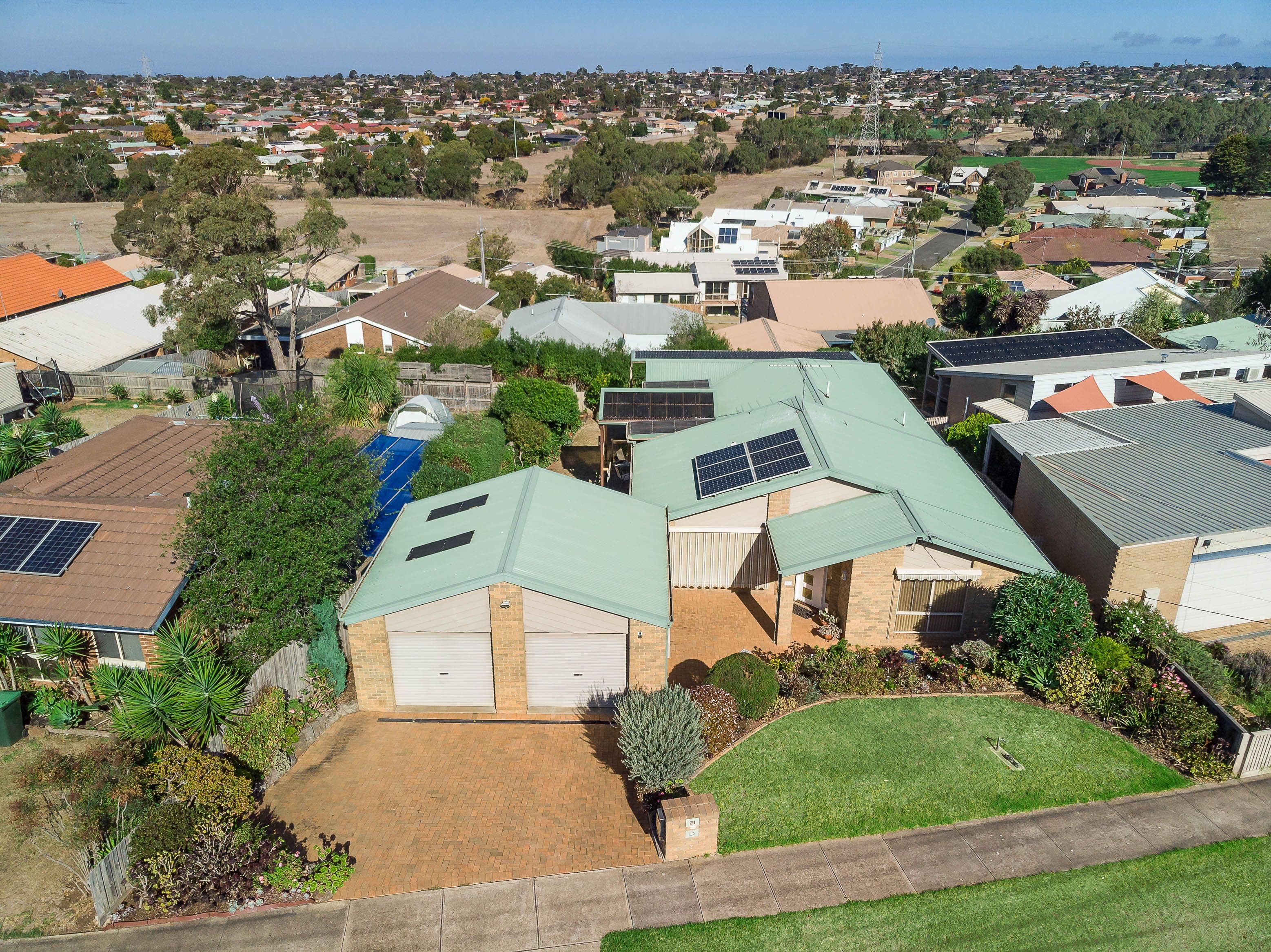 21 Tettenhall Ridge, Belmont VIC 3216, Belmont - Thumbnail 2
