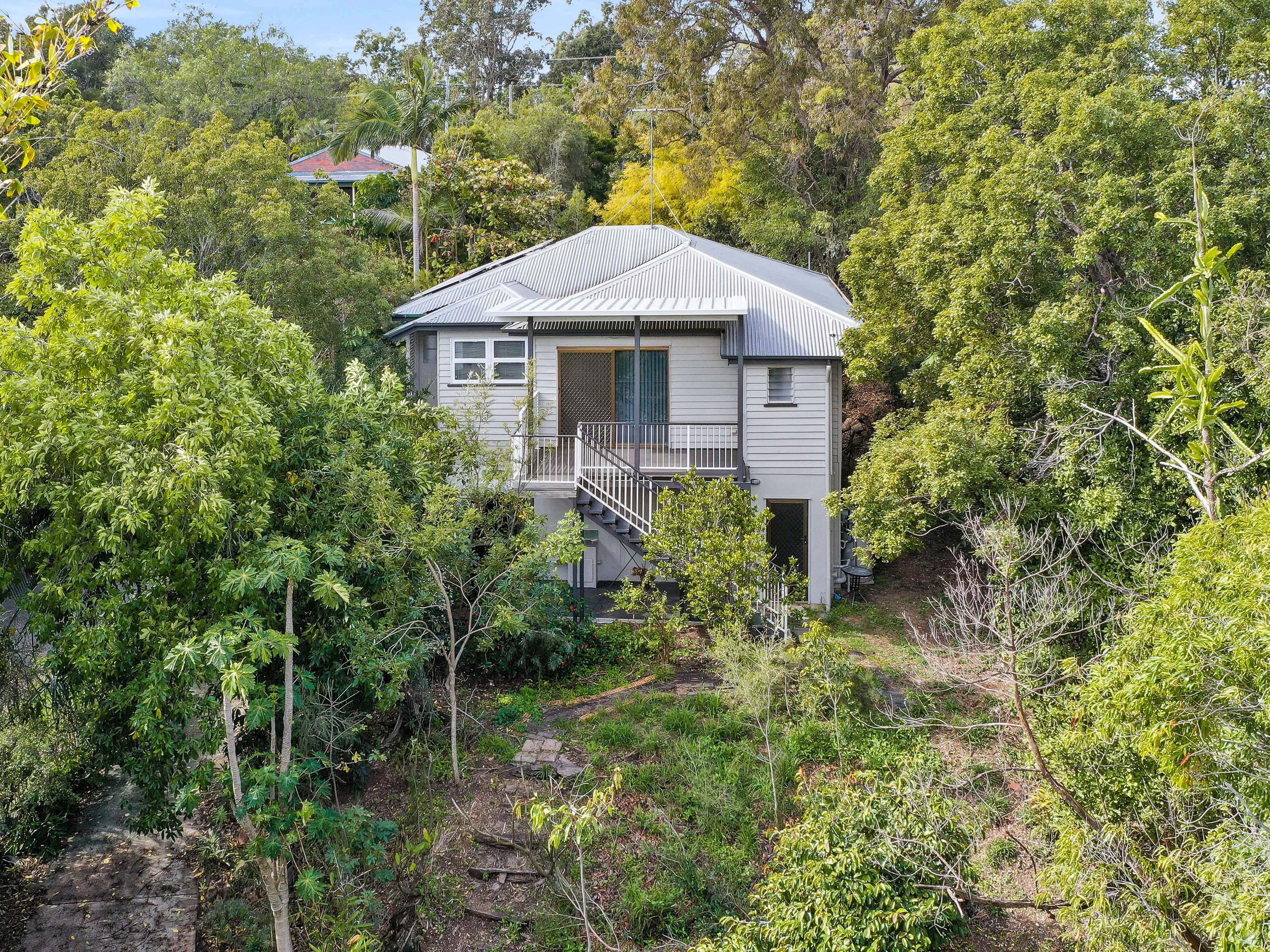 9 Queens Road, Everton Hills QLD 4053, Everton Hills - Thumbnail 3