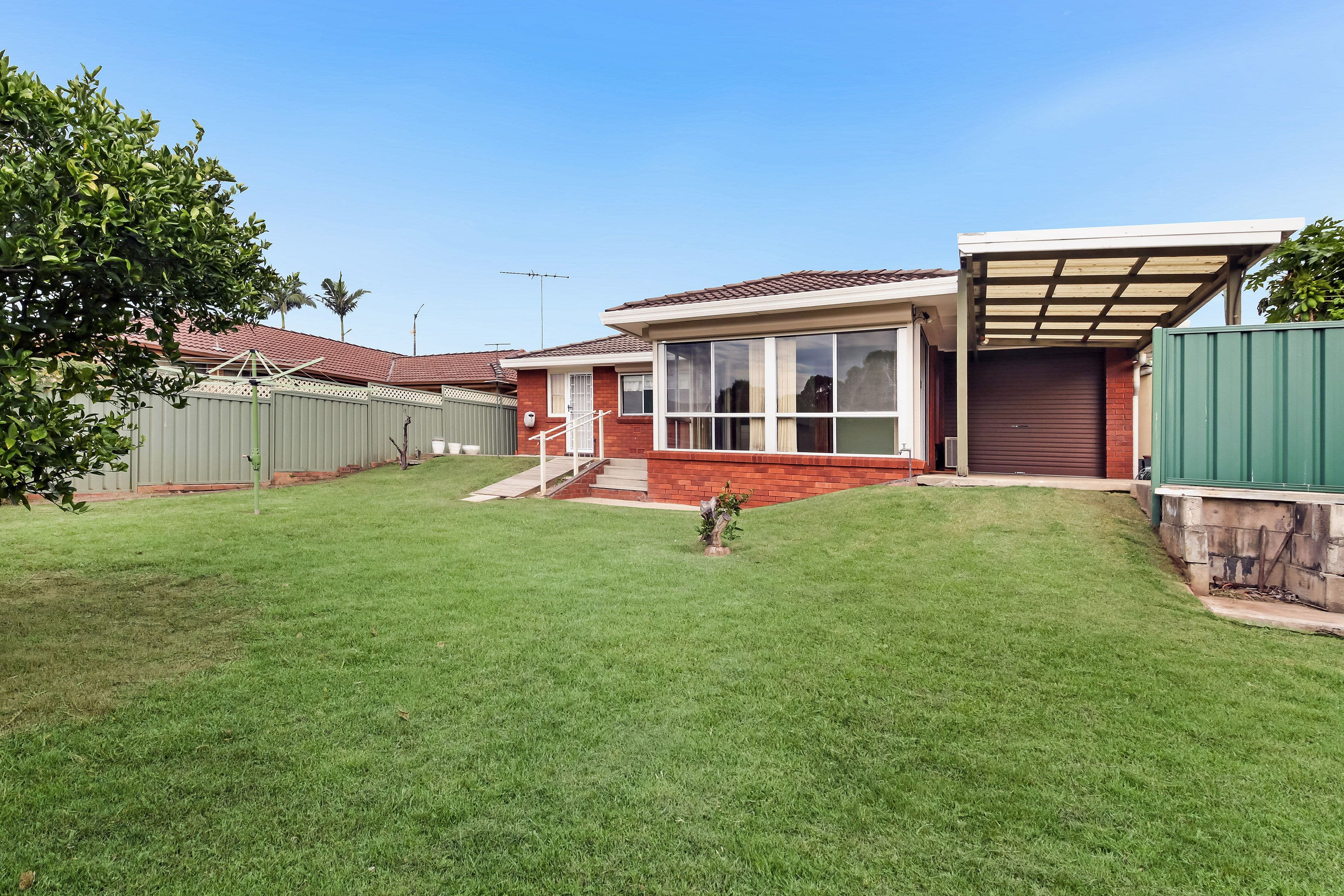 160 Birdwood Road, Georges Hall - Thumbnail 8