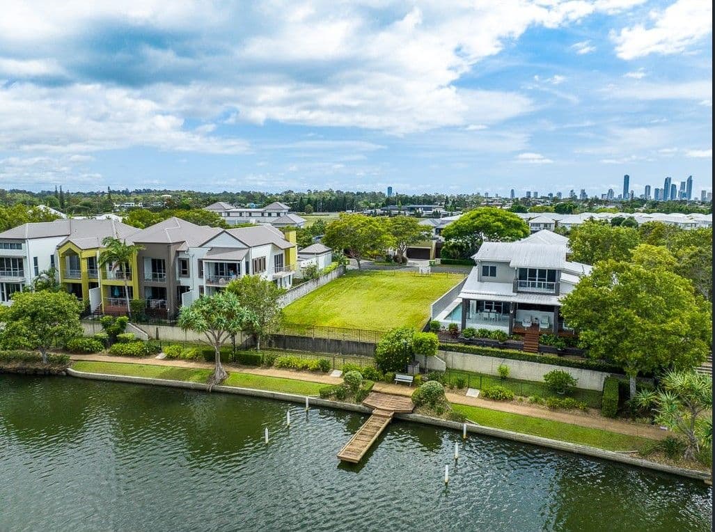 5058 Emerald Island Drive, Carrara QLD 4211, Carrara - Image 1