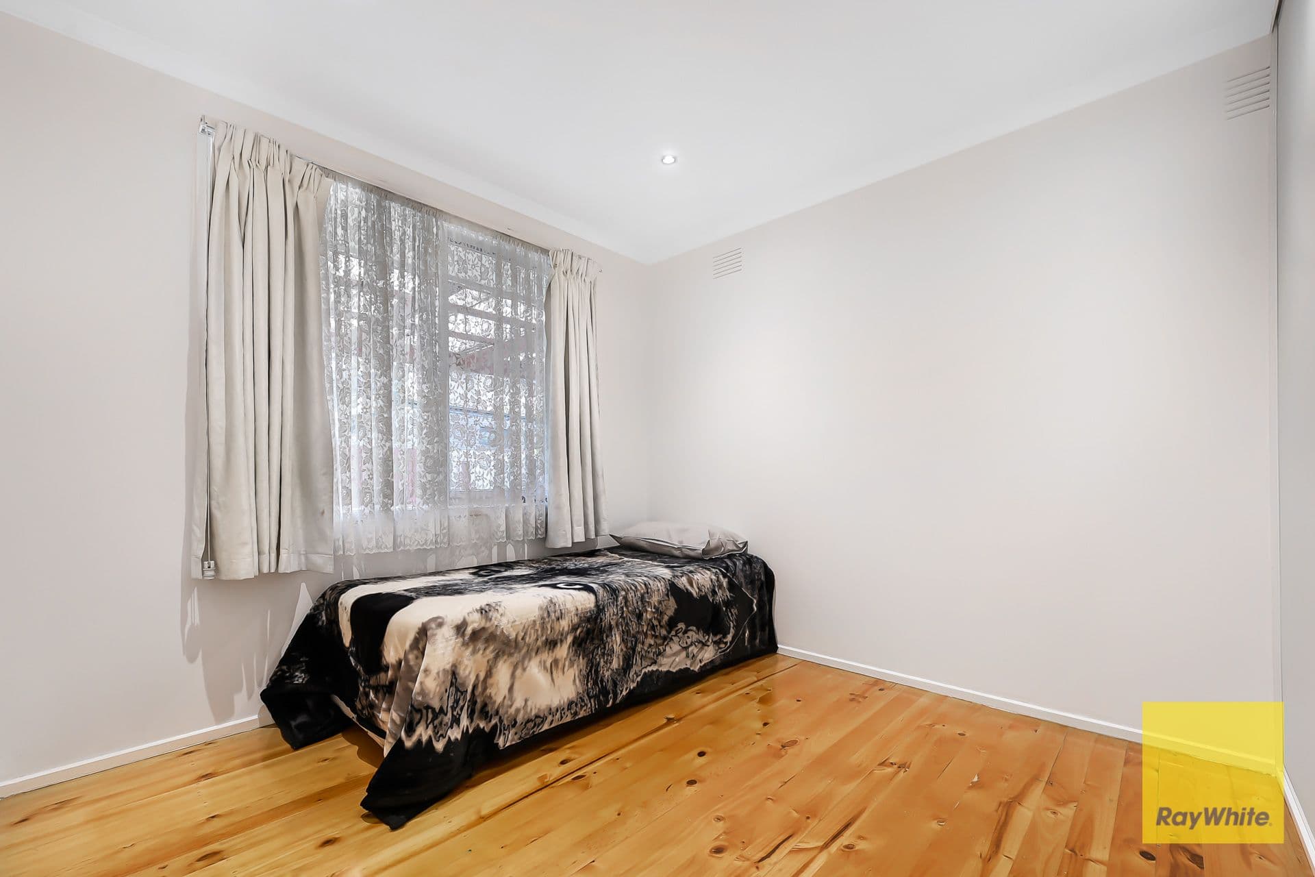 37 Millswyn Avenue, Hampton Park VIC 3976, Hampton Park - Thumbnail 8