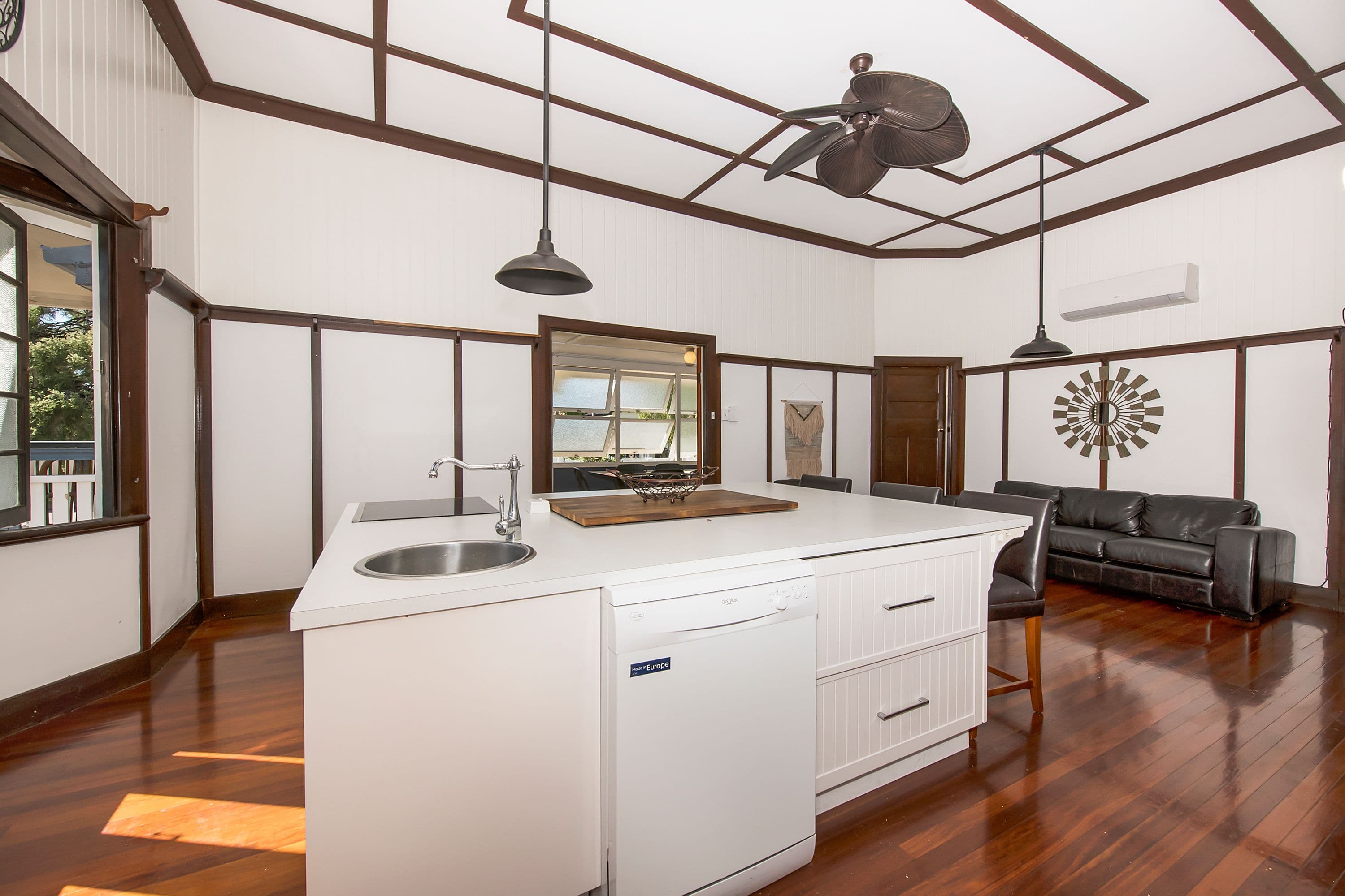 6 Purves Street, Hyde Park QLD 4812, Hyde Park - Thumbnail 5