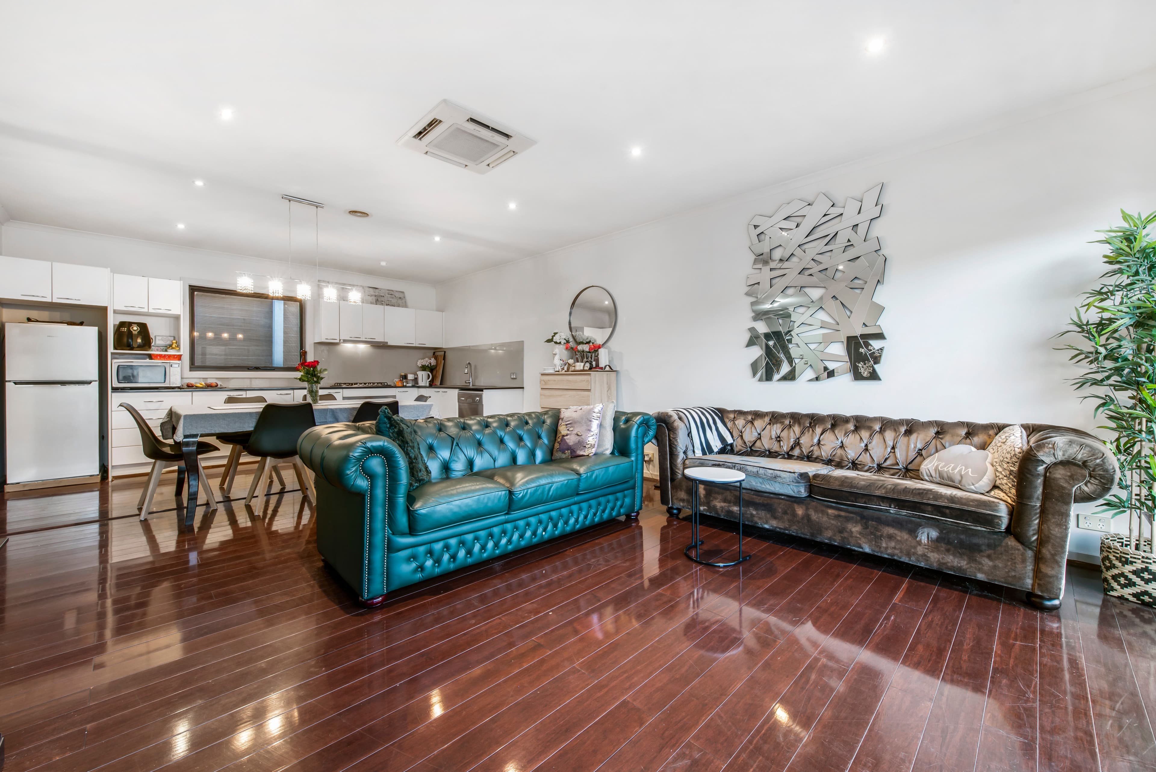40 Highclere Avenue, Mount Waverley VIC 3149, Mount Waverley - Thumbnail 3