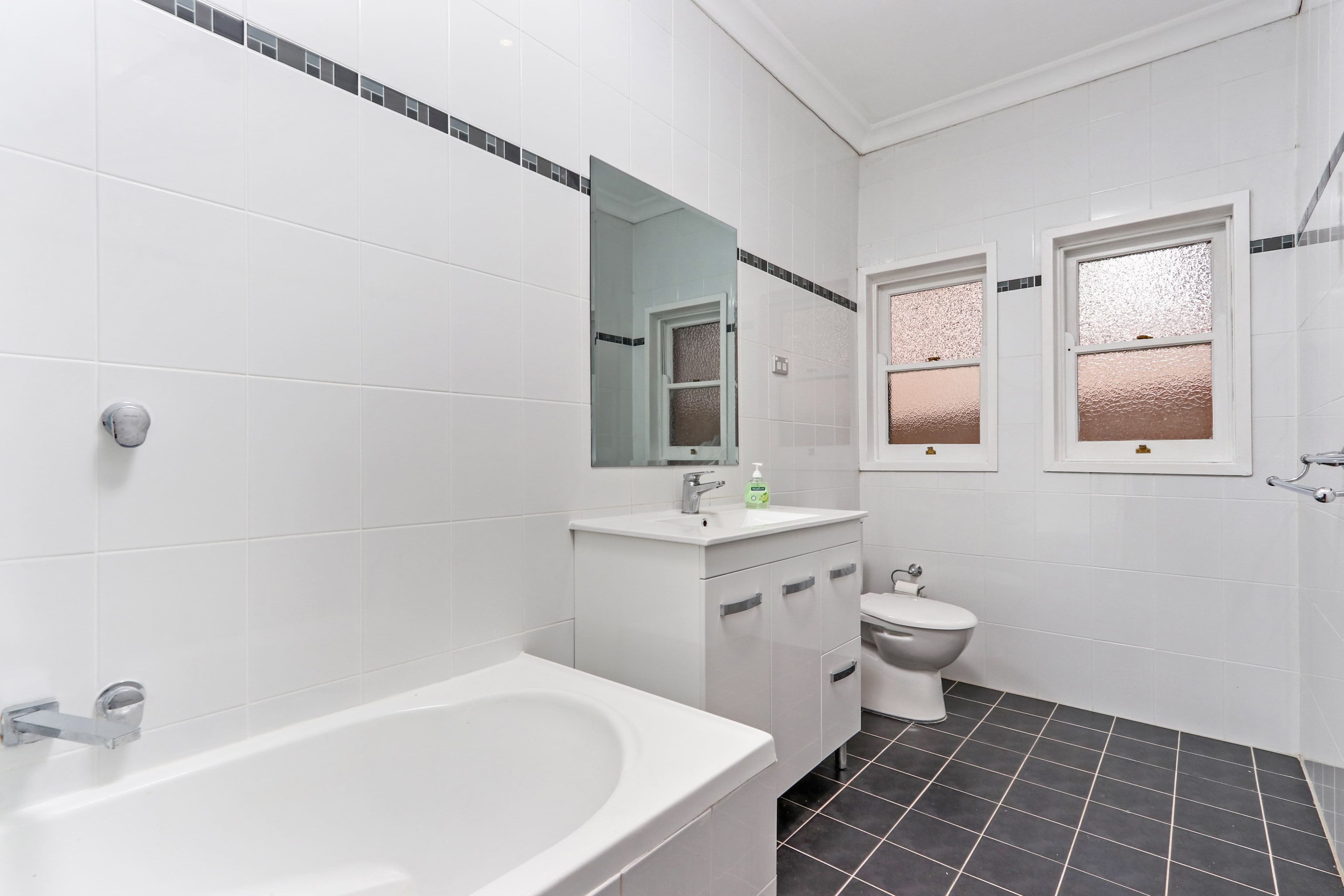 63 Laycock Road, Penshurst - Thumbnail 8