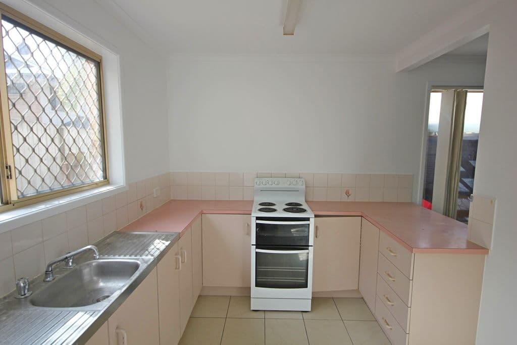 1 Tingi Avenue, Tanah Merah QLD 4128, Tanah Merah - Thumbnail 4