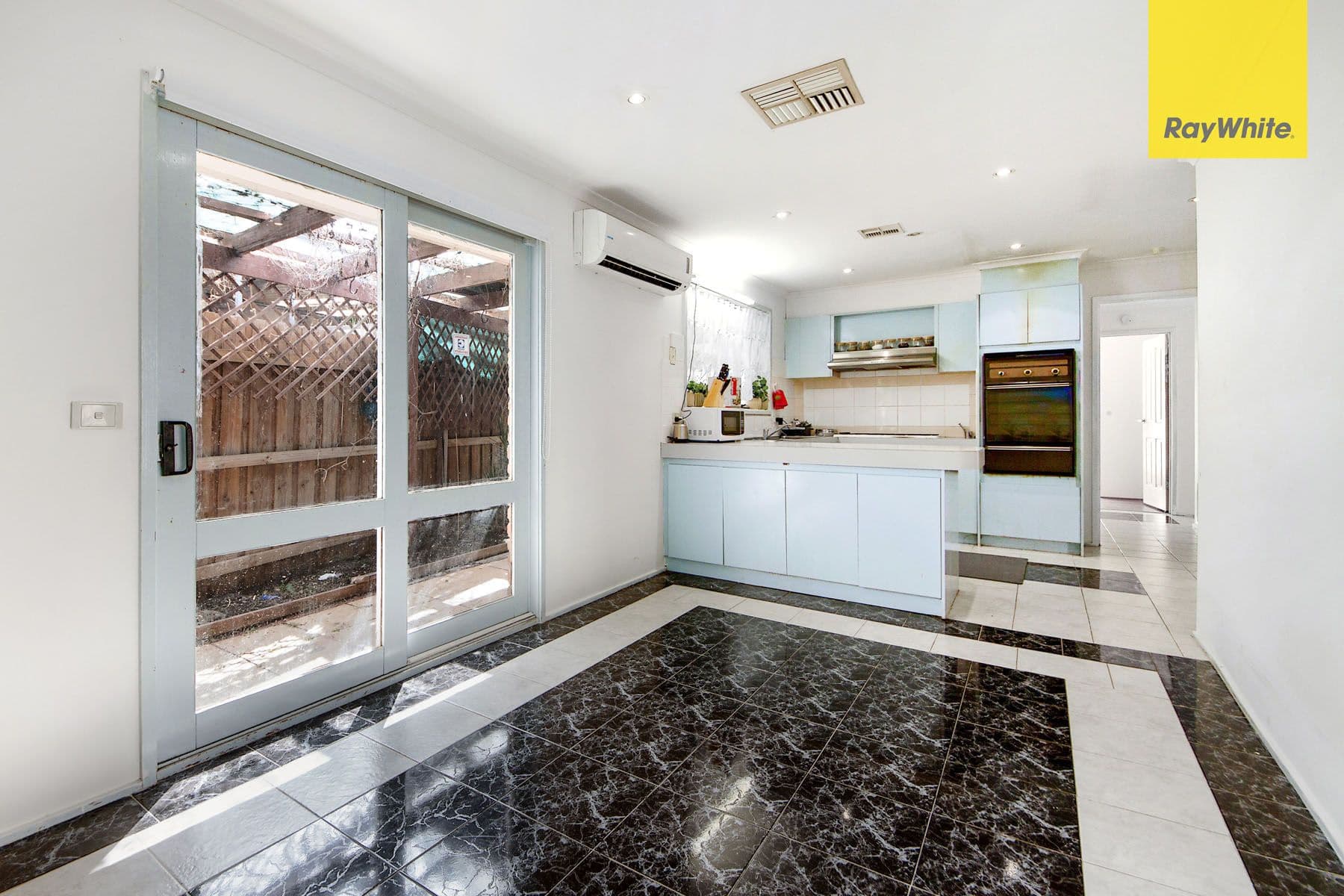 8 Knights Way, Kings Park VIC 3021, Kings Park - Thumbnail 3