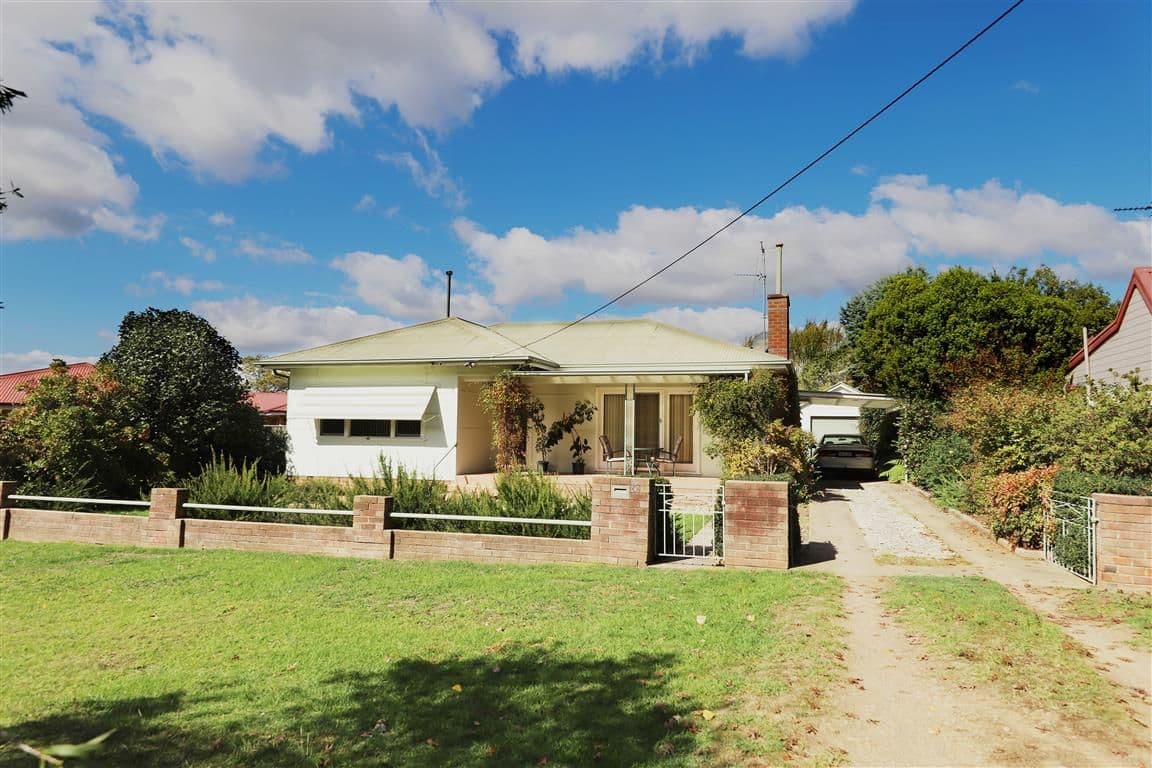 8 Beale Street, Tumut NSW 2720, Tumut - Image 1