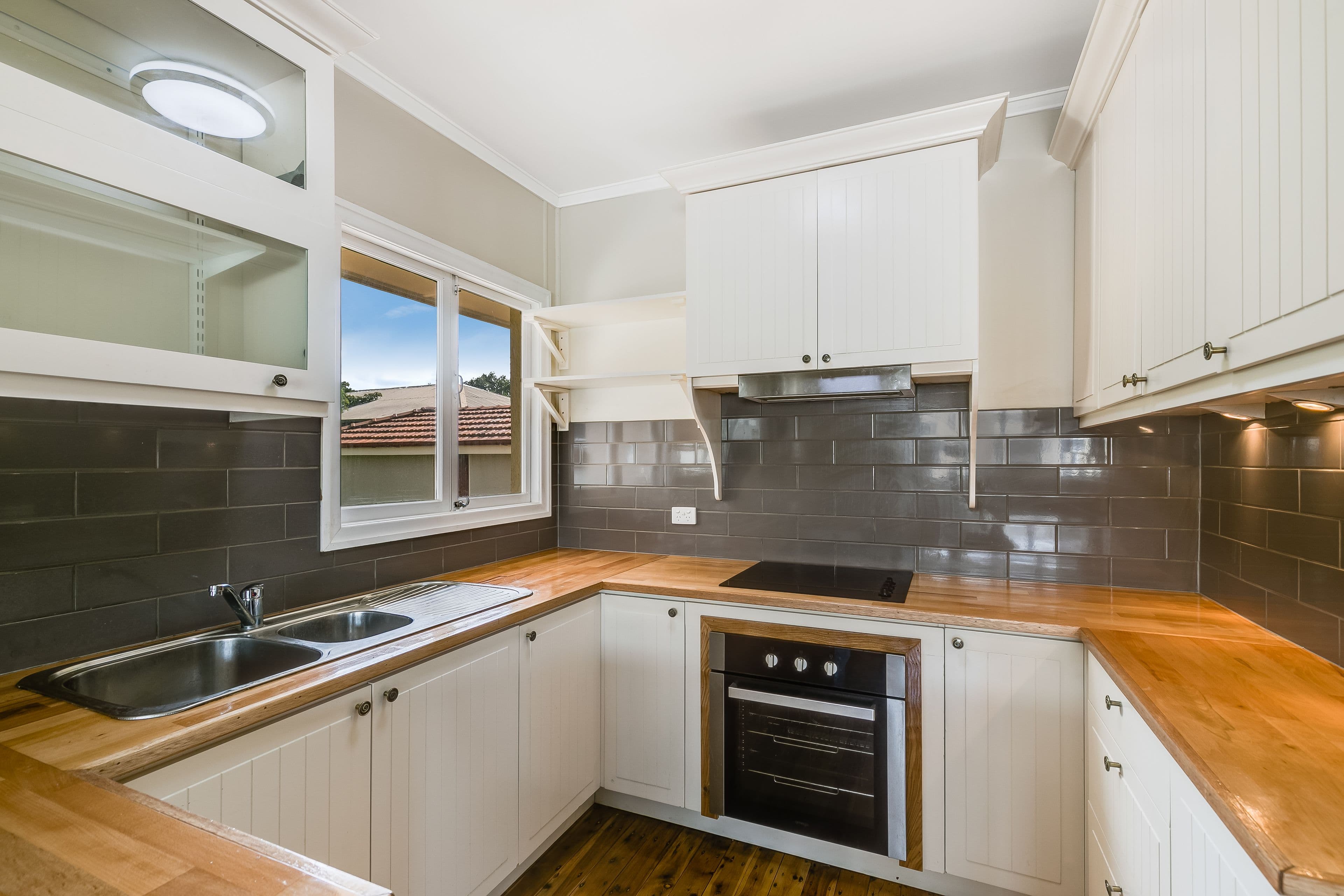 30 Farquharson Street, Harristown QLD 4350, Harristown - Thumbnail 2