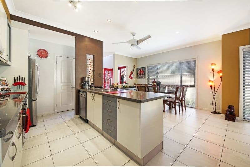 44 Mawarra Street, Chevron Island QLD 4217, Chevron Island - Thumbnail 6