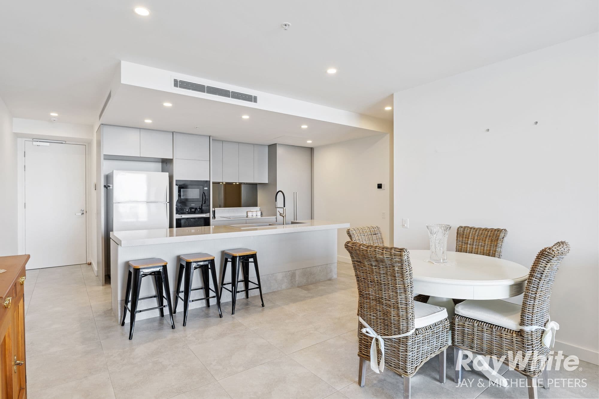 15 Aqua Street, Newport QLD 4020, Newport - Thumbnail 6
