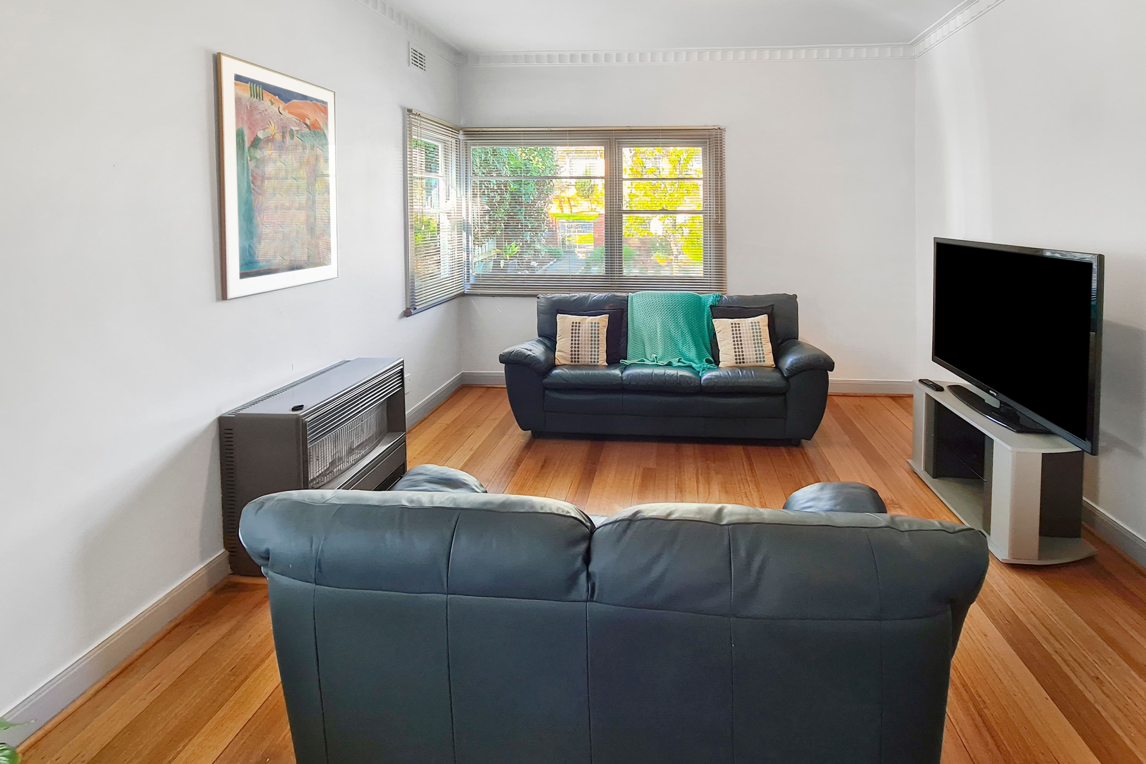 13 Bowmans Parade, Oakleigh East VIC 3166, Oakleigh East - Thumbnail 2