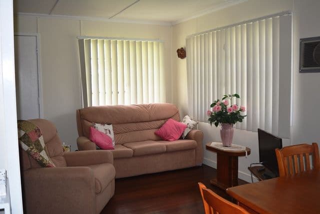 16 Walter Street, Blackall QLD 4472, Blackall - Thumbnail 3