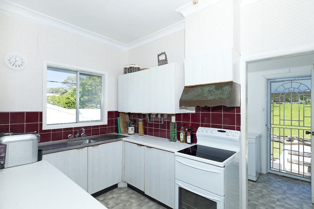 72 Alexander Parade, Arcadia Vale - Thumbnail 5