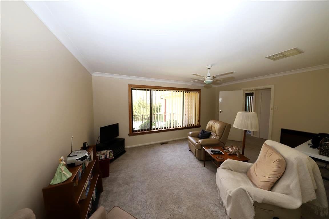 13 Kirra Street, Tumut NSW 2720, Tumut - Thumbnail 2