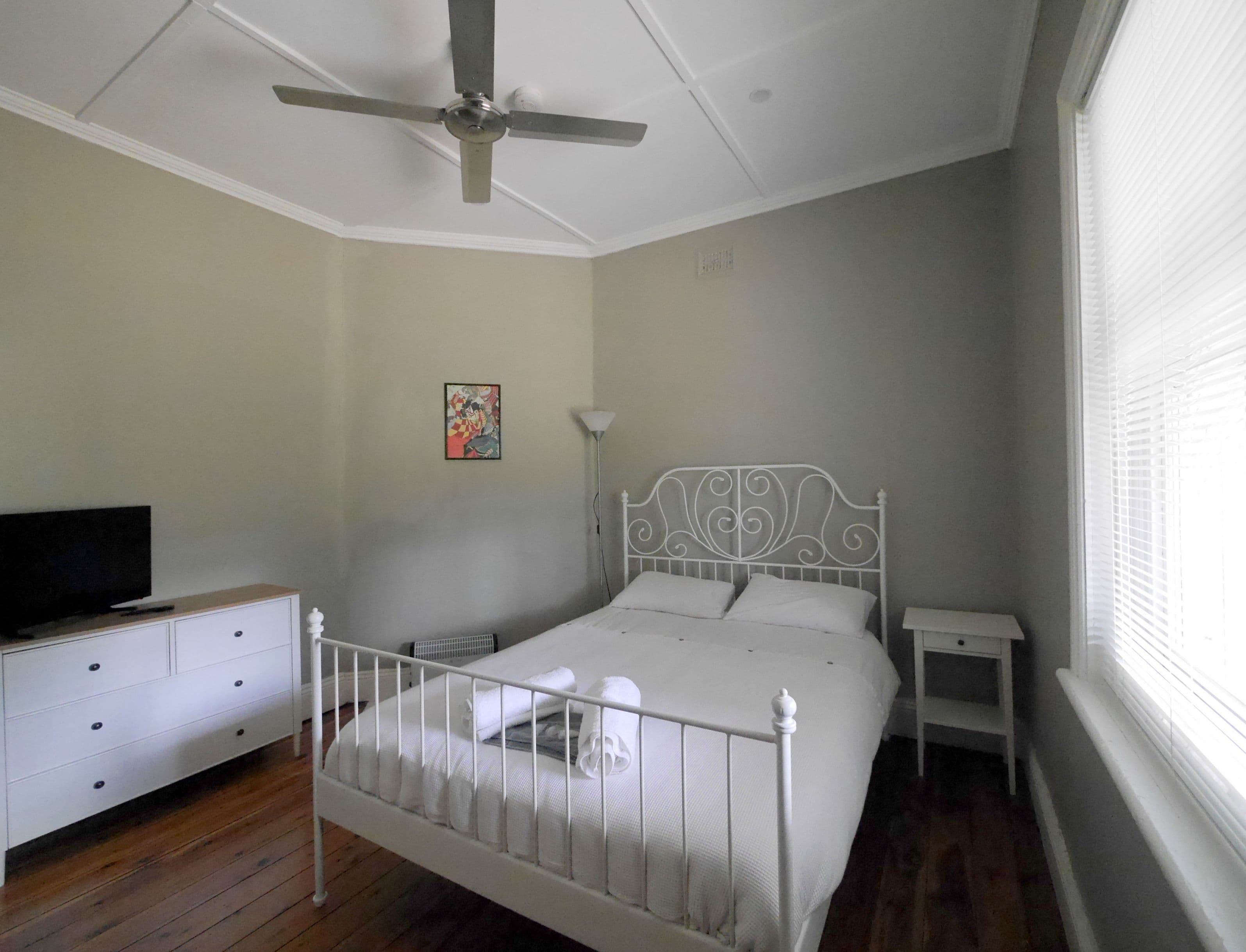 1 - 5 College Drive, Cowra NSW 2794, Cowra - Image 1