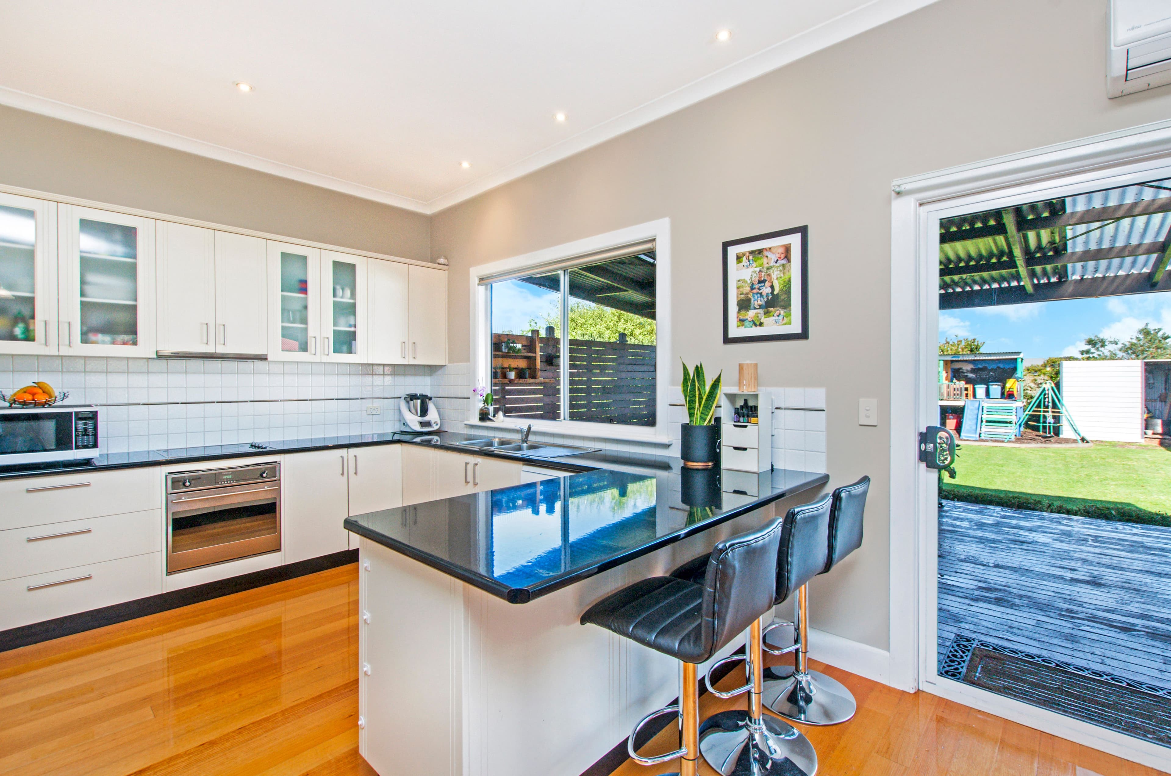 21 Thomson Street, Terang VIC 3264, Terang - Thumbnail 3
