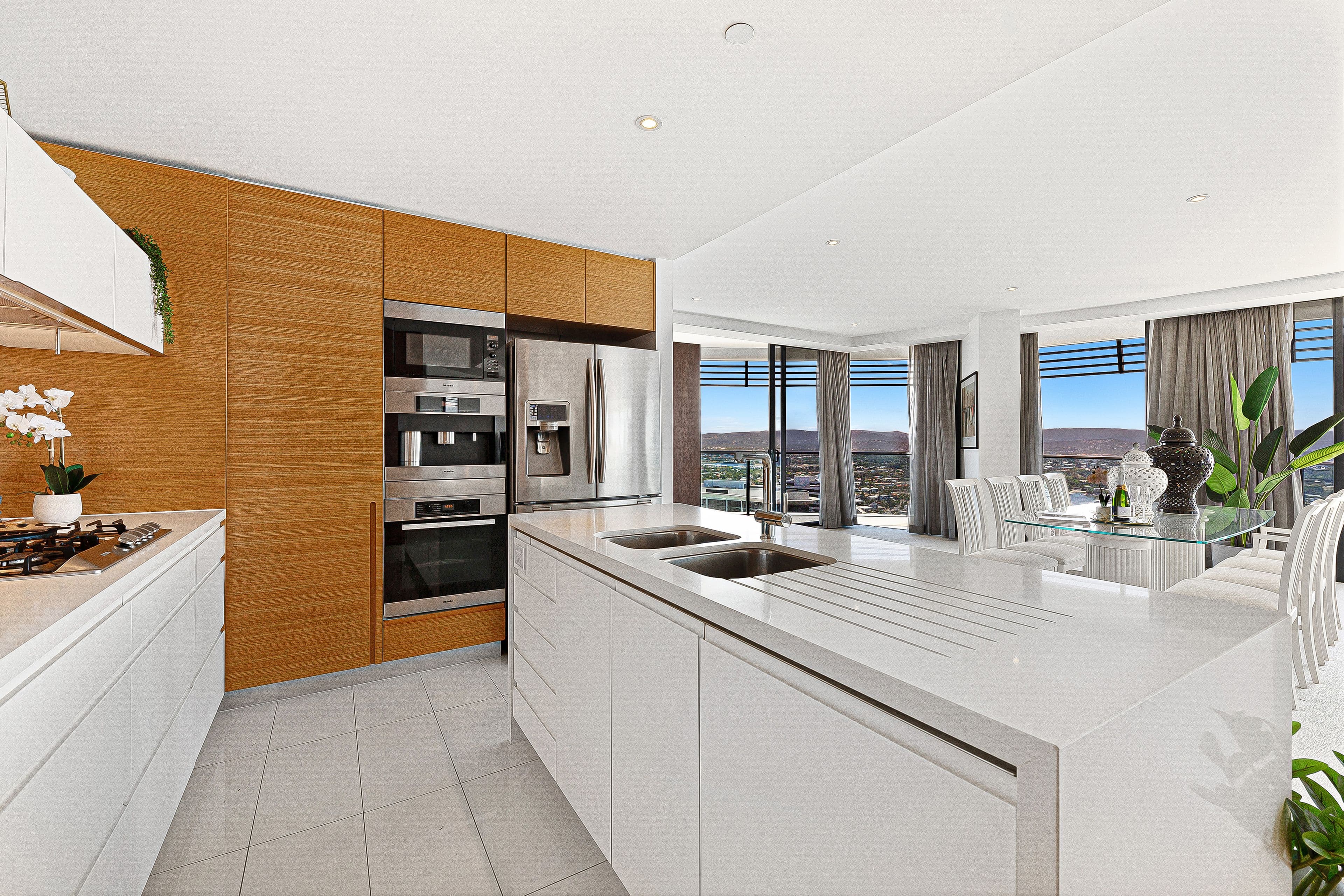 23001 The Oracle 21 Elizabeth Avenue, Broadbeach QLD 4218, Broadbeach - Thumbnail 7