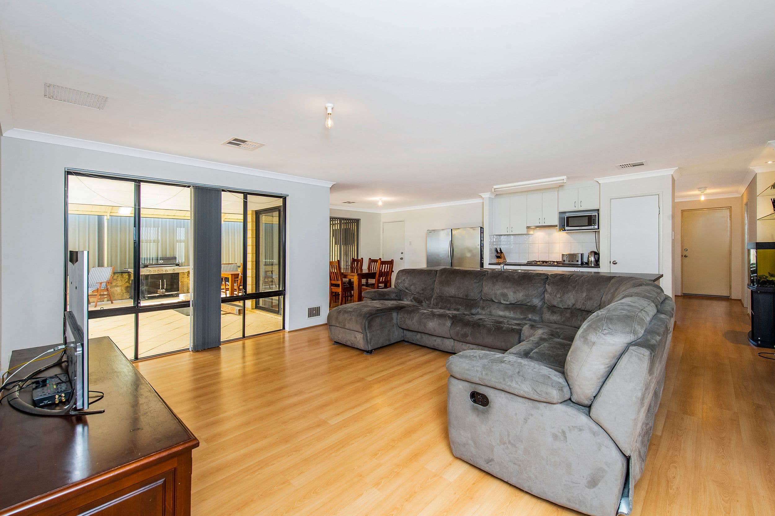 16 Westdale Road, Baldivis WA 6171, Baldivis - Thumbnail 5