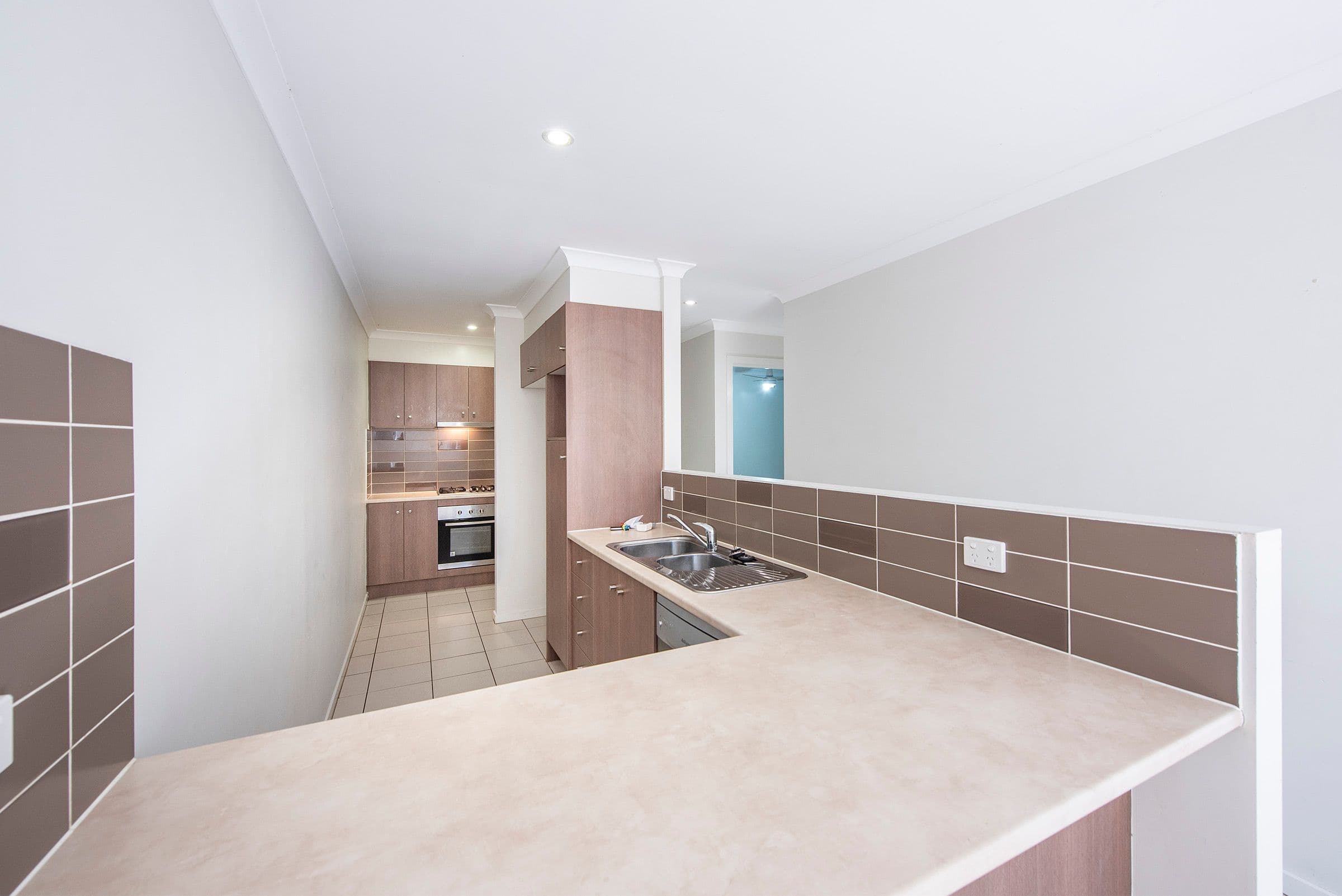 37 Goundry Drive, Holmview QLD 4207, Holmview - Thumbnail 4