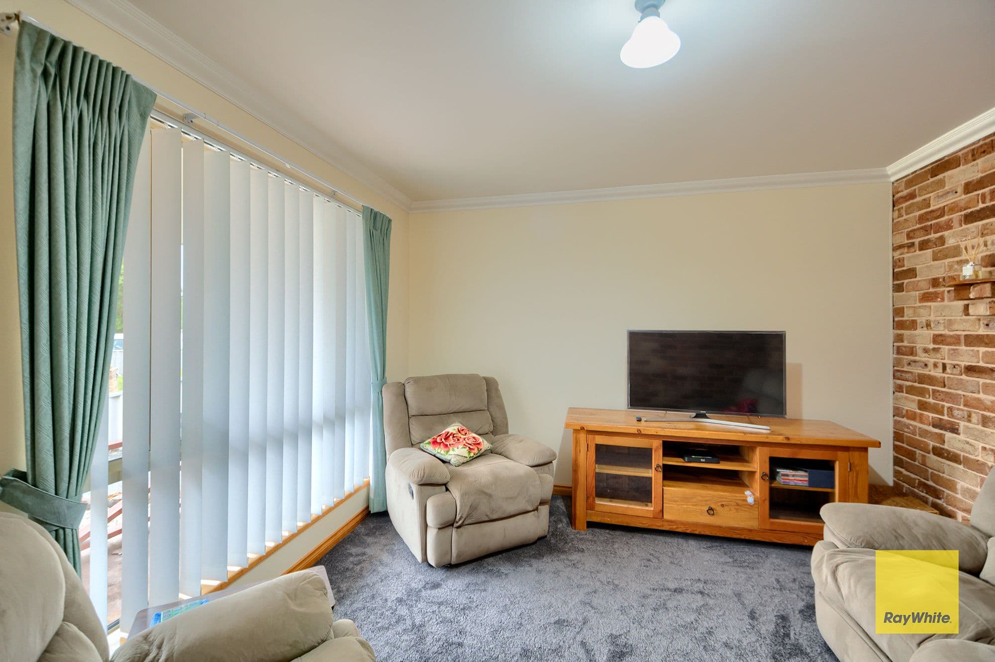 11 Seville Way, Orana WA 6330, Orana - Thumbnail 5