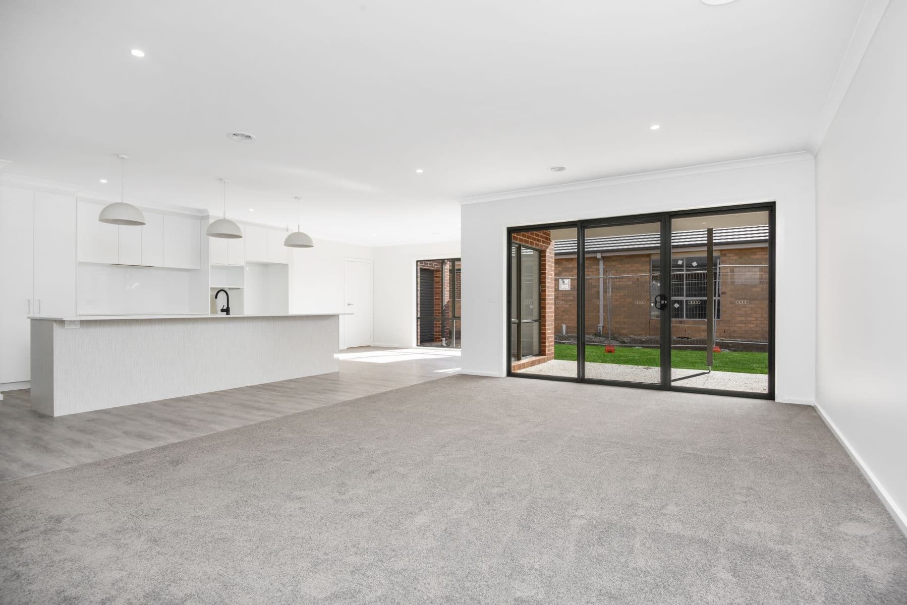 28 Roscommon Avenue, Alfredton VIC 3350, Alfredton - Thumbnail 4