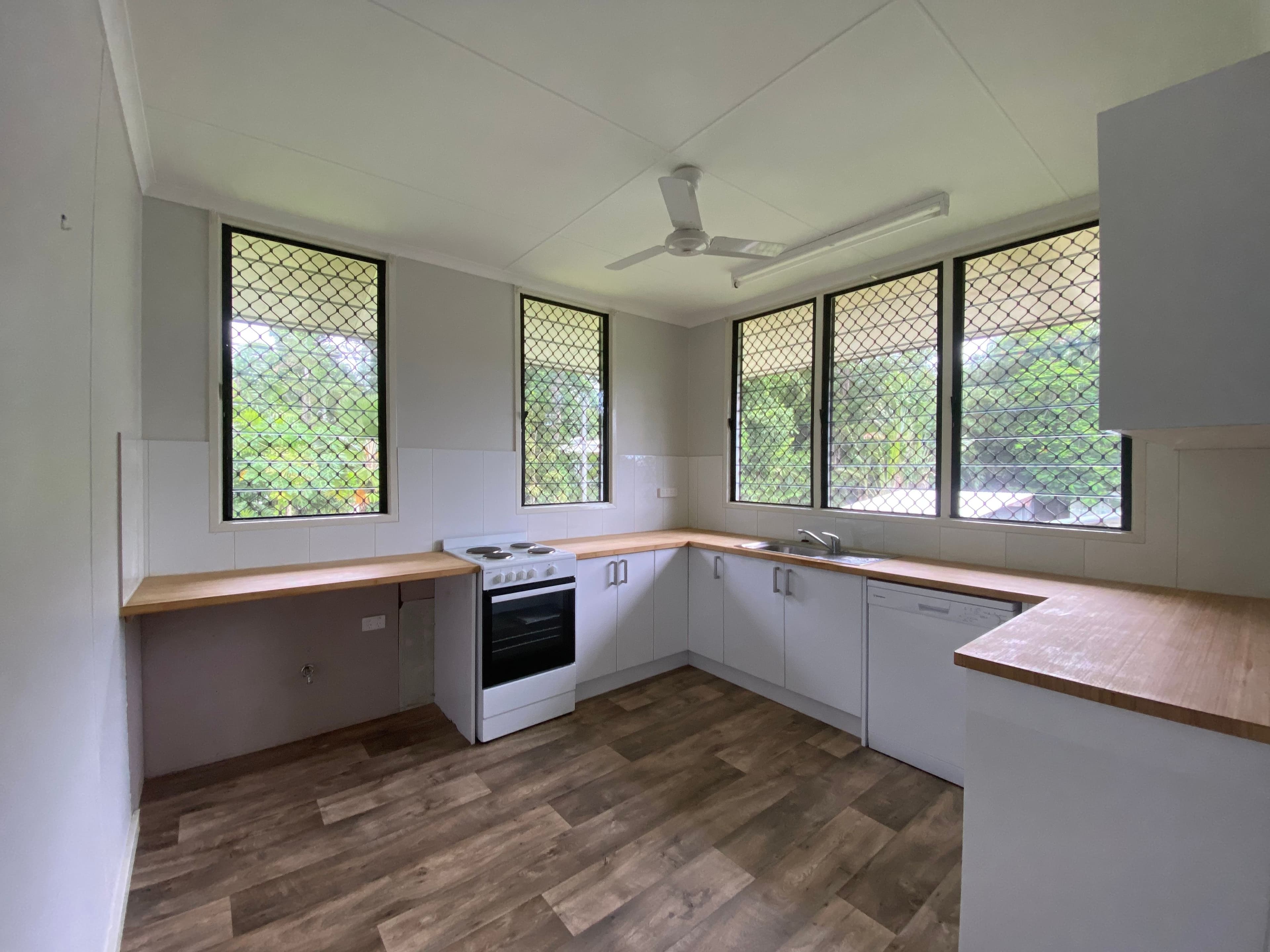 12 Bougainvilia Street, Nightcliff NT 0810, Nightcliff - Thumbnail 4