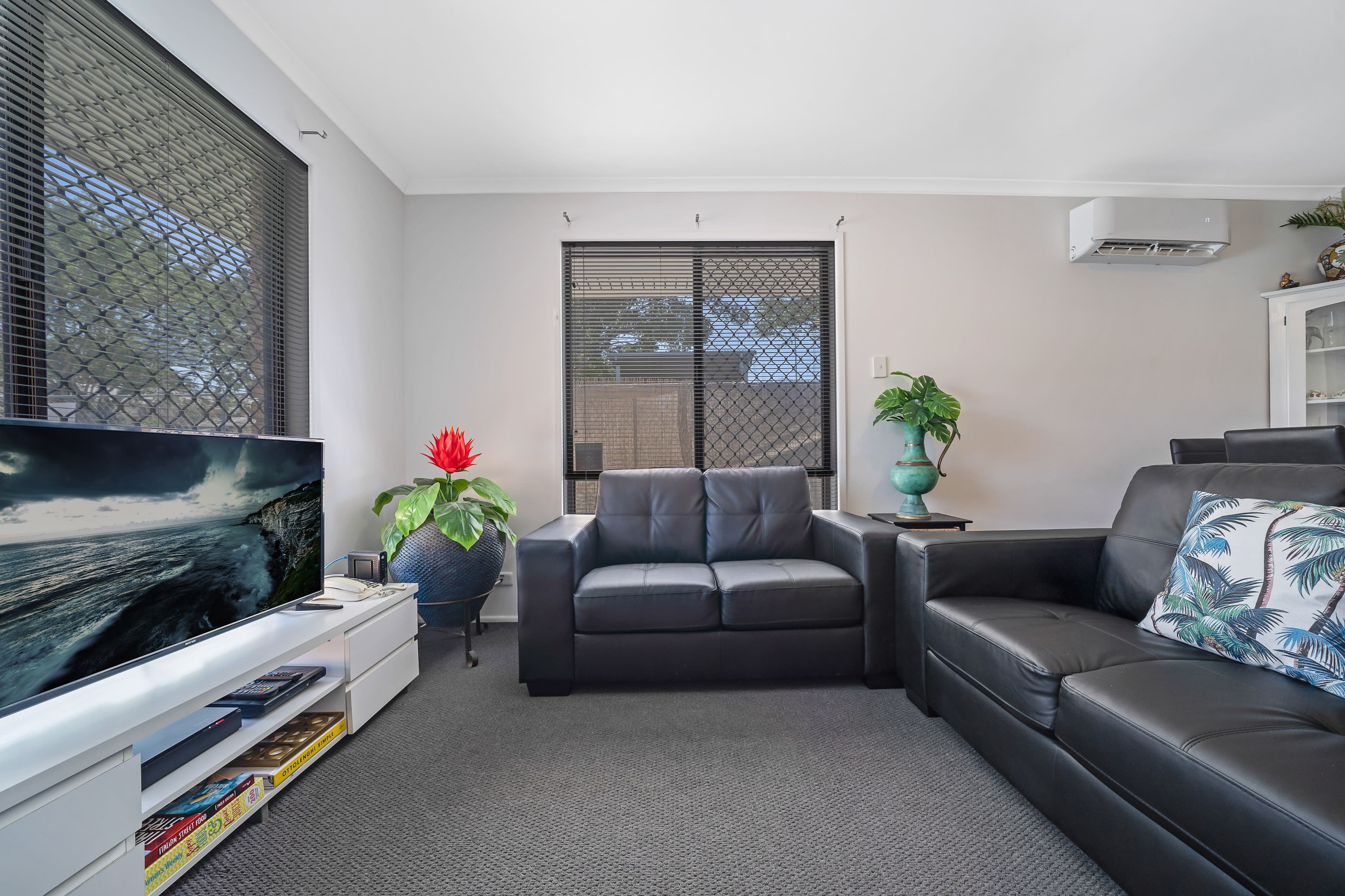 33 Clare Road, Kingston QLD 4114, Kingston - Thumbnail 4