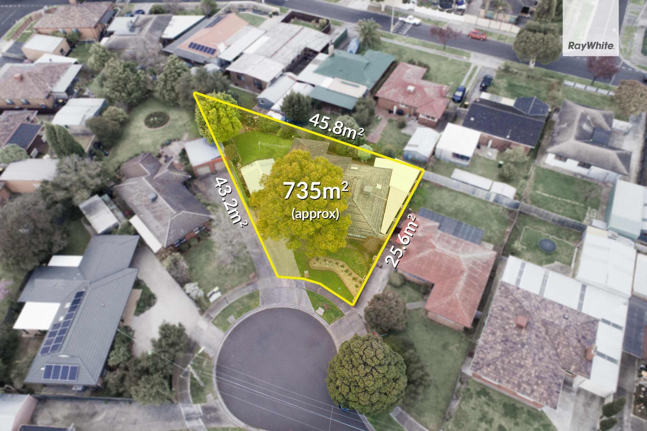 18 Dunbar Court, Lalor VIC 3075, Lalor - Thumbnail 2