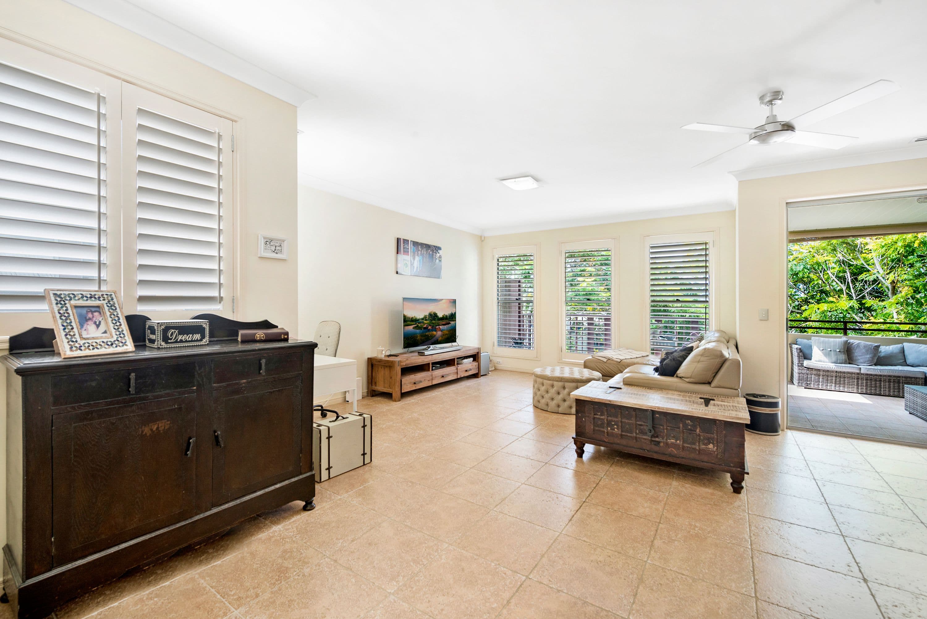 3308 Central Place, Carrara QLD 4211, Carrara - Thumbnail 2