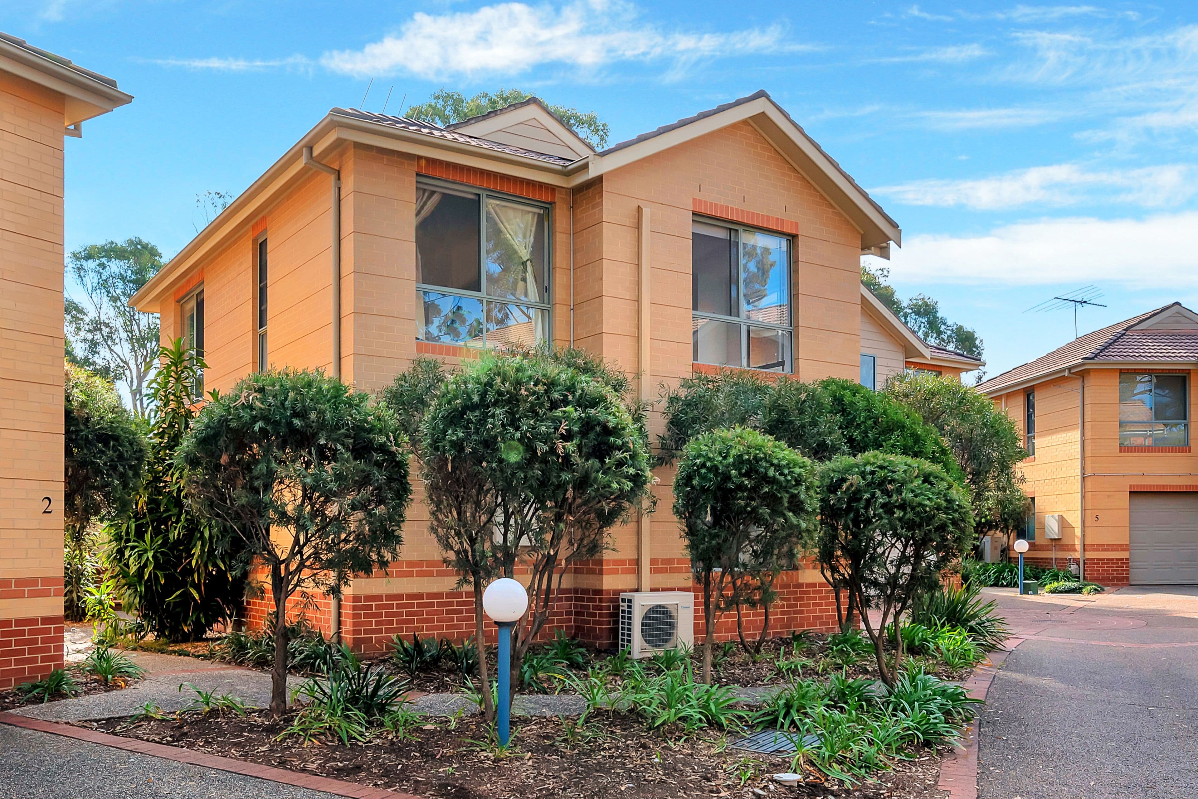 11 Armata Court, Wattle Grove - Image 1