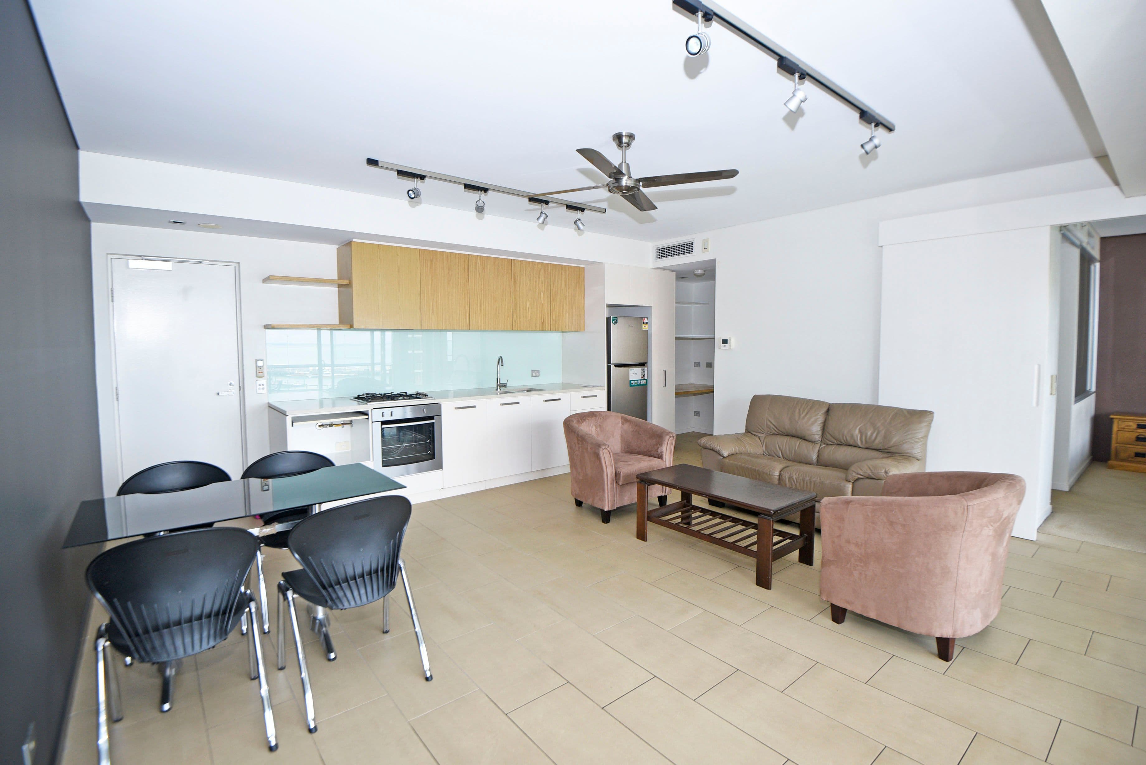 316/19 Kitchener Drive, DARWIN CITY NT 0800, Darwin City - Thumbnail 2