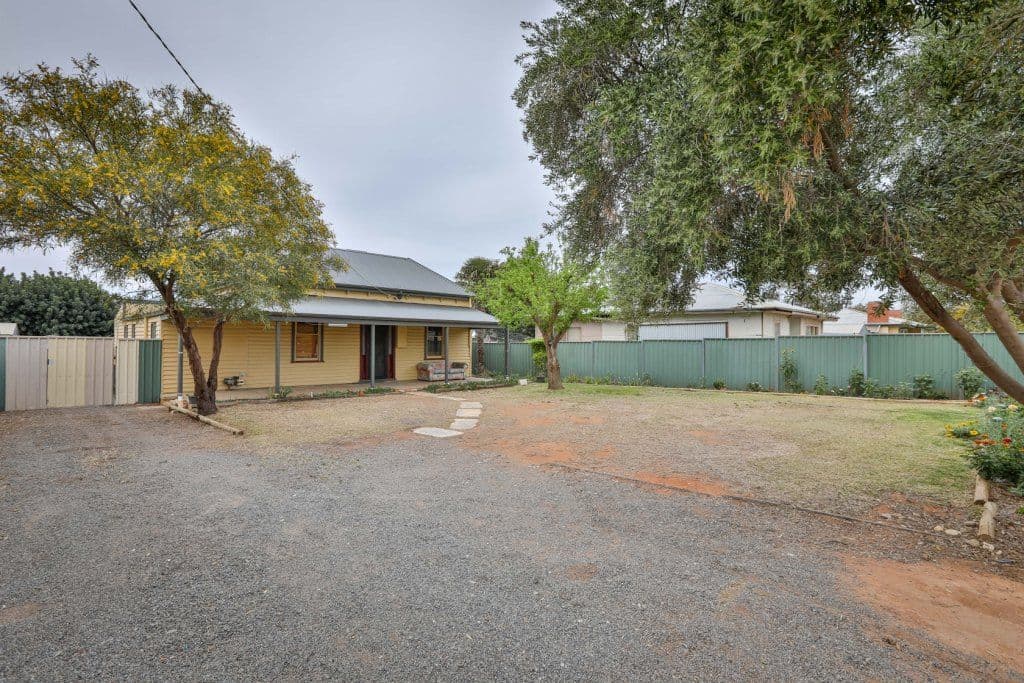 12 Thirteenth Street, Mildura VIC 3500, Mildura - Thumbnail 2