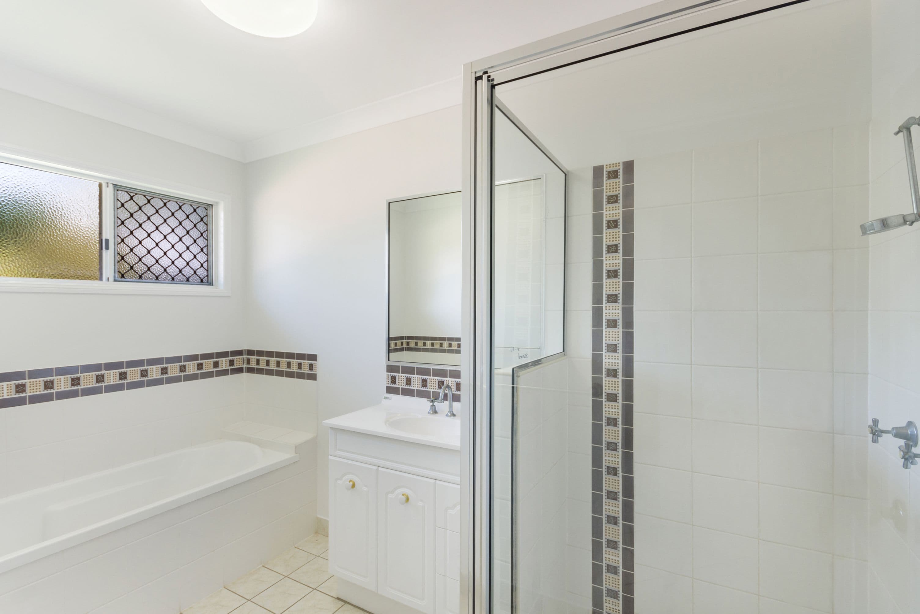 304 Kelso Drive, Kelso QLD 4815, Kelso - Thumbnail 5