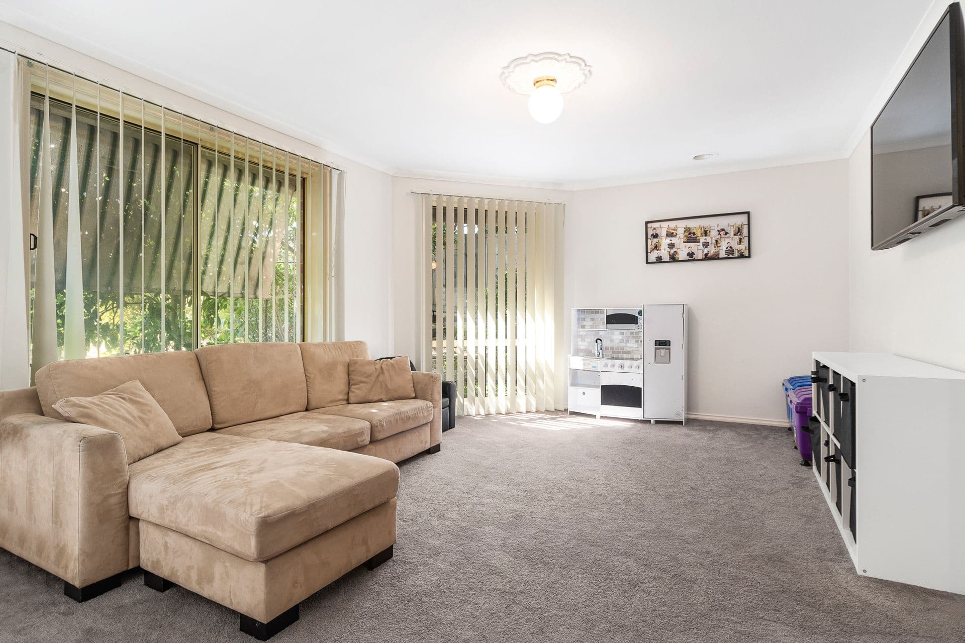 8 Raneen Drive, Langwarrin VIC 3910, Langwarrin - Thumbnail 3