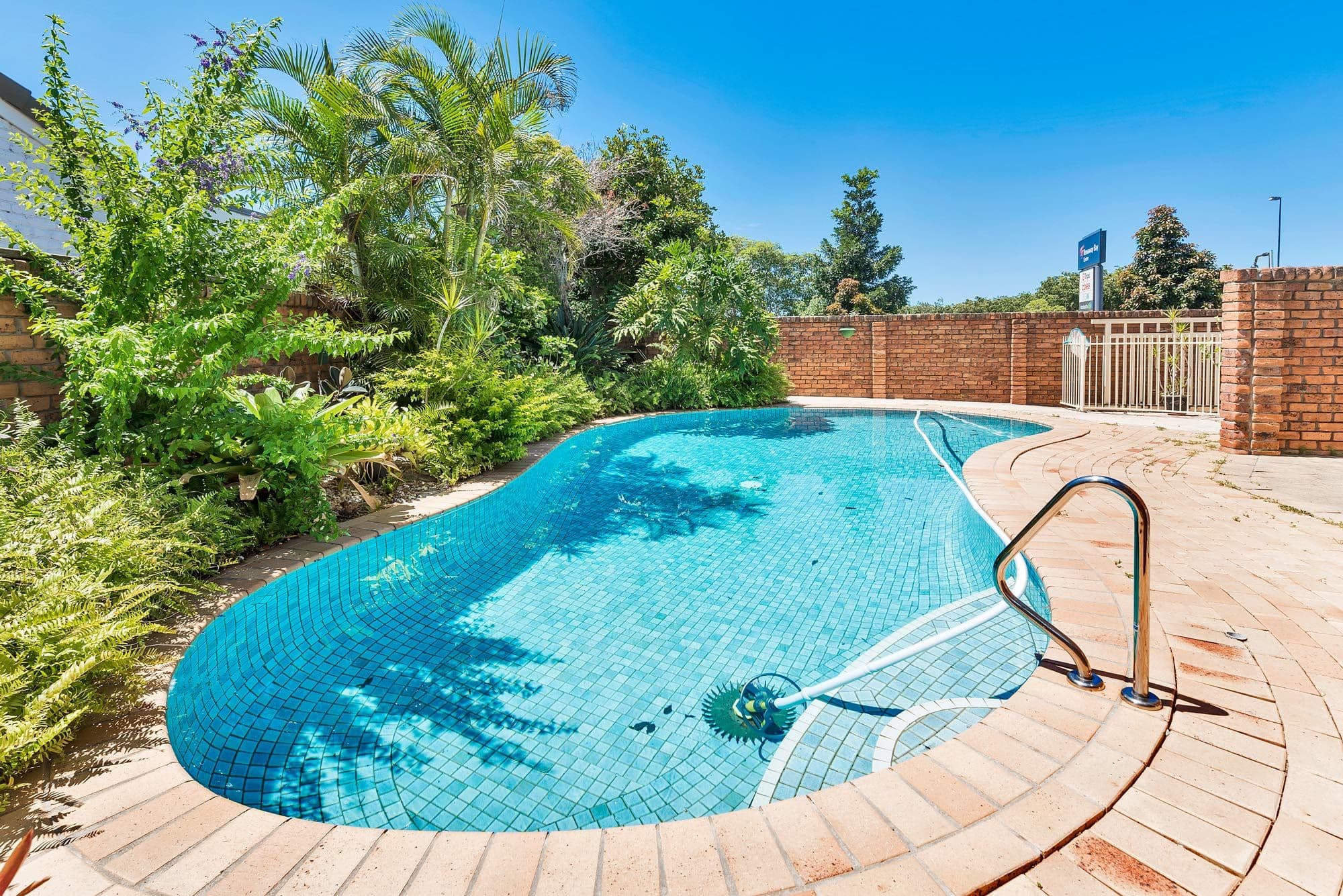 180 Morala Avenue, Runaway Bay QLD 4216, Runaway Bay - Thumbnail 4