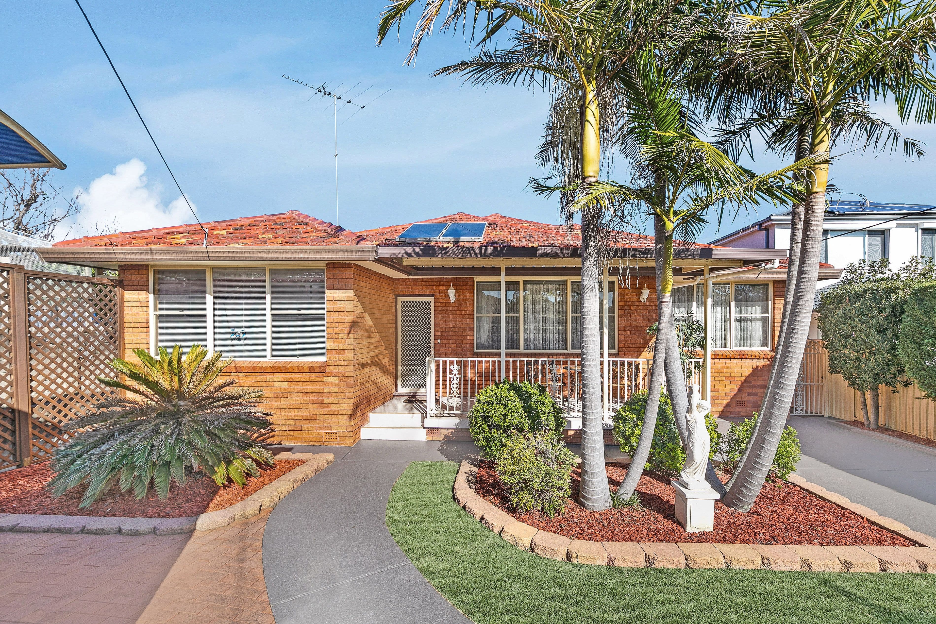 7 Dawn Avenue, Chester Hill NSW 2162, Chester Hill - Thumbnail 2