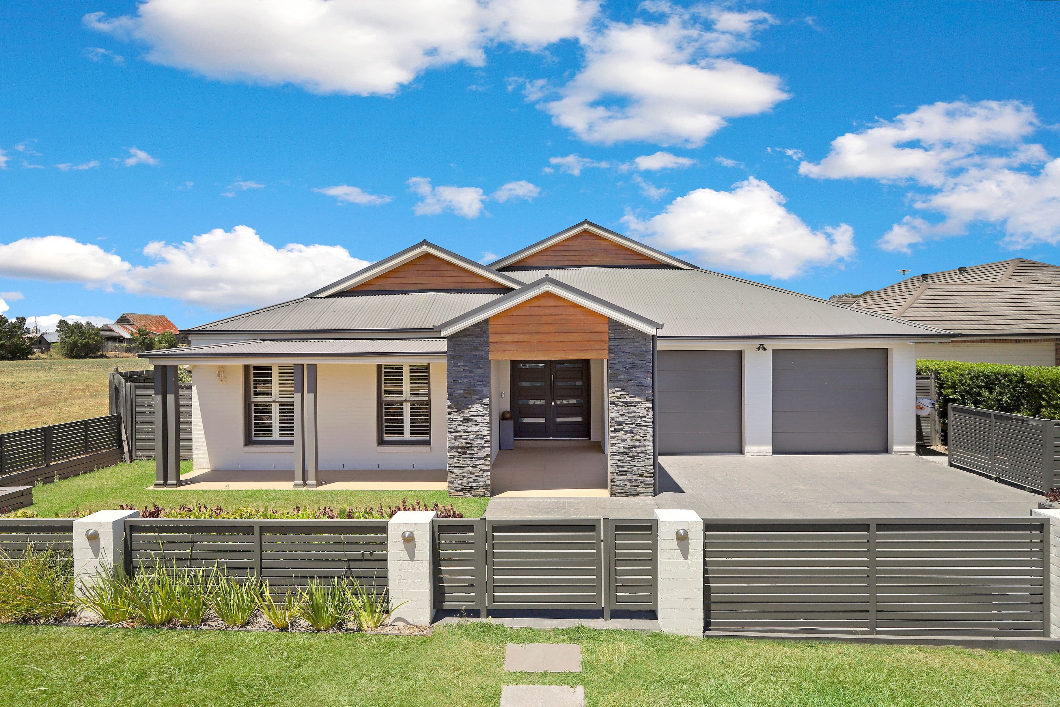 31 Amelia Grove, Pitt Town - Image 1