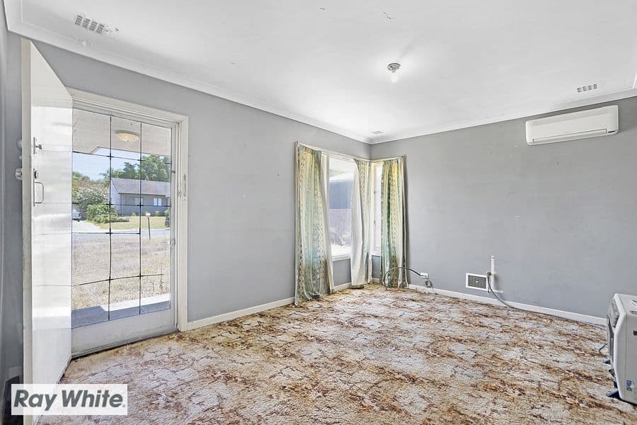 37 Butterick Place, Girrawheen WA 6064, Girrawheen - Thumbnail 2